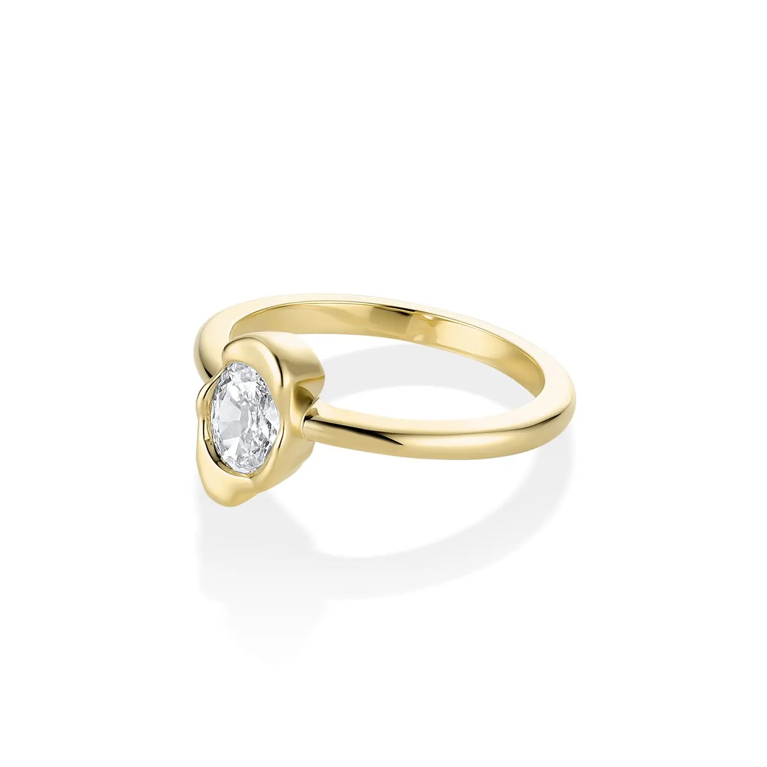 0.40ct Oval Diamond Abstract Bezel Ring - Image 3