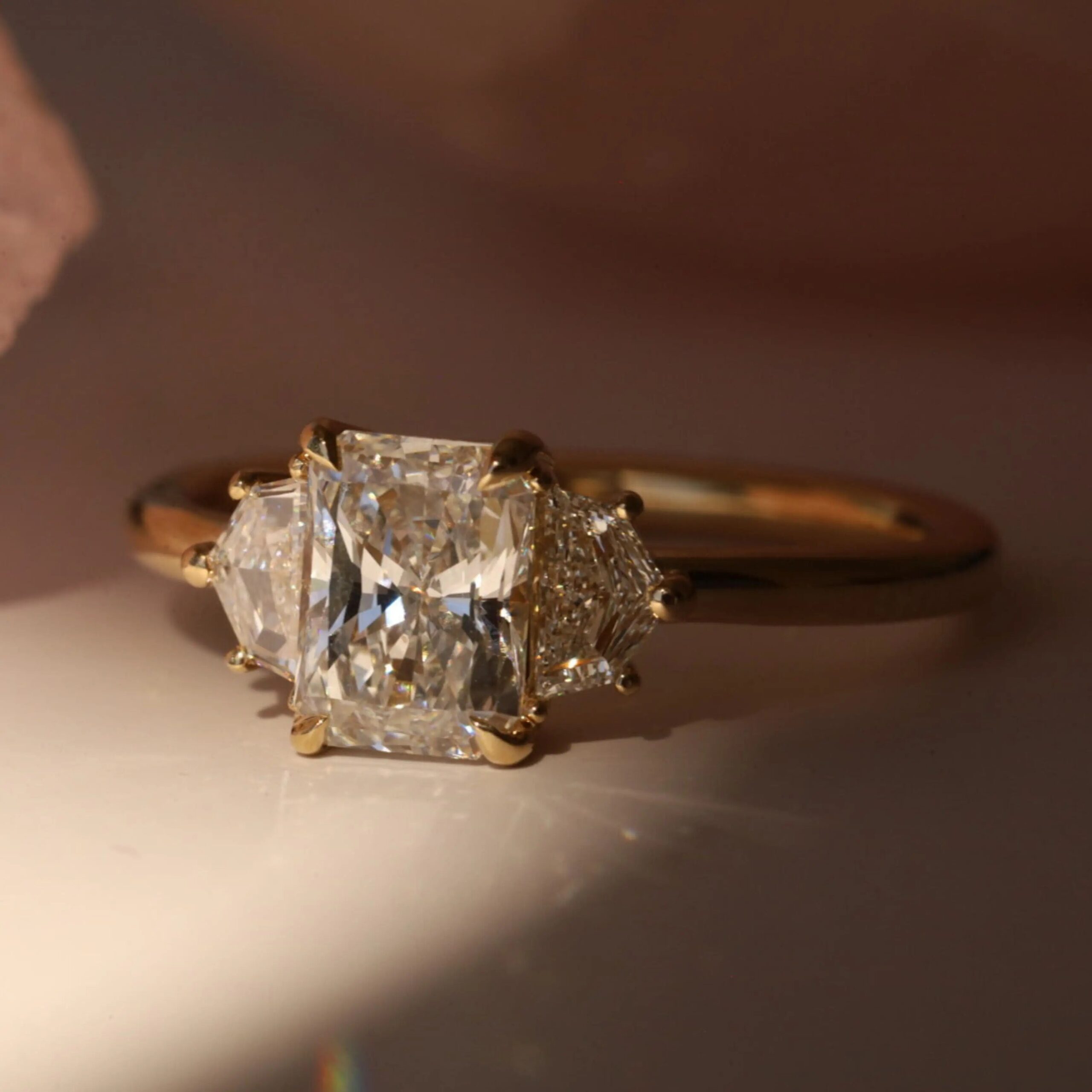1.09ct Radiant Diamond Band & 0.28tcw Cadillac Diamond Ring - Image 2