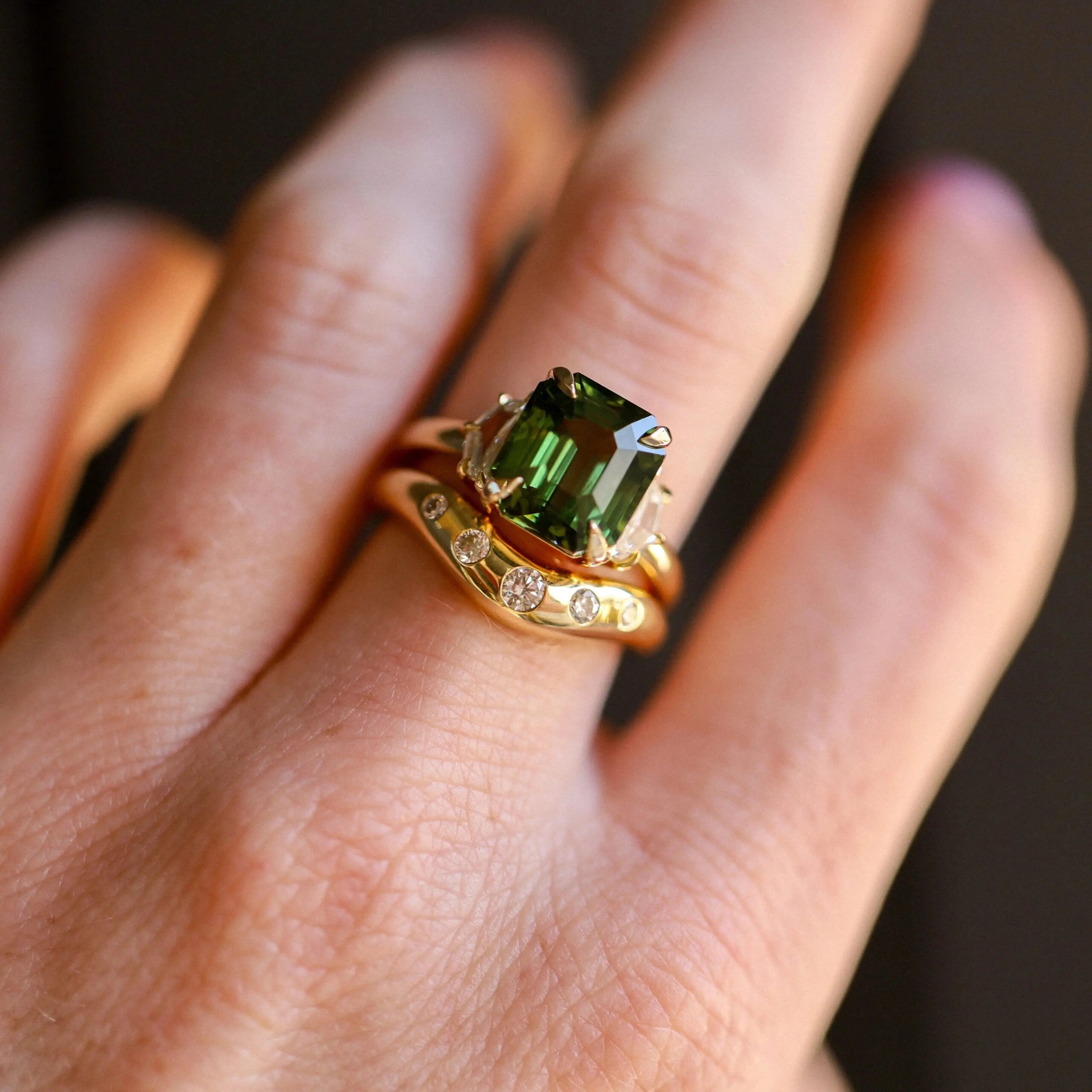 6.12ct Green Sapphire and 0.66tcw Cadillac Diamond Three Stone Ring - Image 2