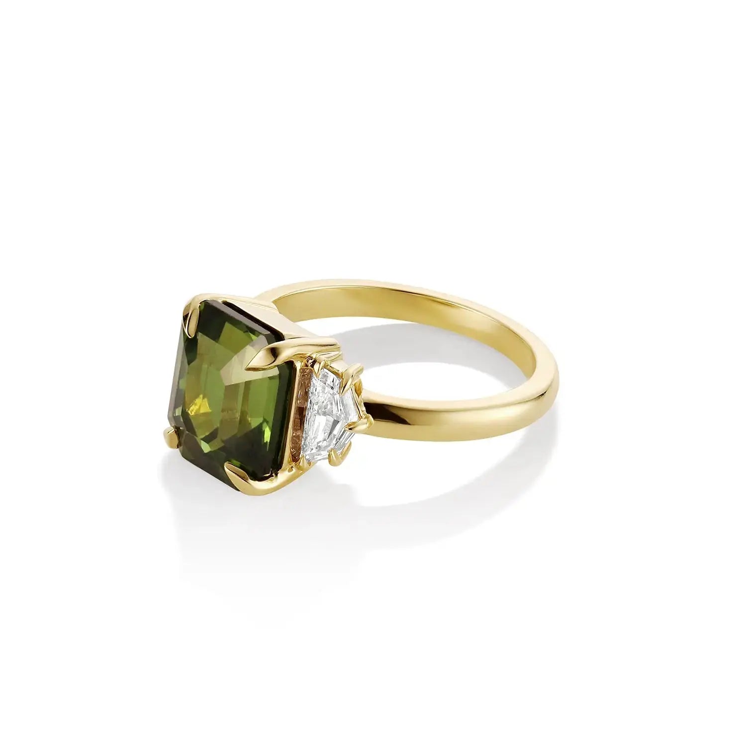 6.12ct Green Sapphire and 0.66tcw Cadillac Diamond Three Stone Ring - Image 3