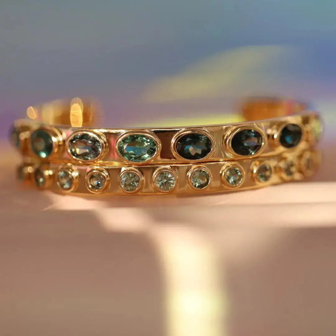 2.24tcw Green Sapphire Everyday Cuff - Image 4