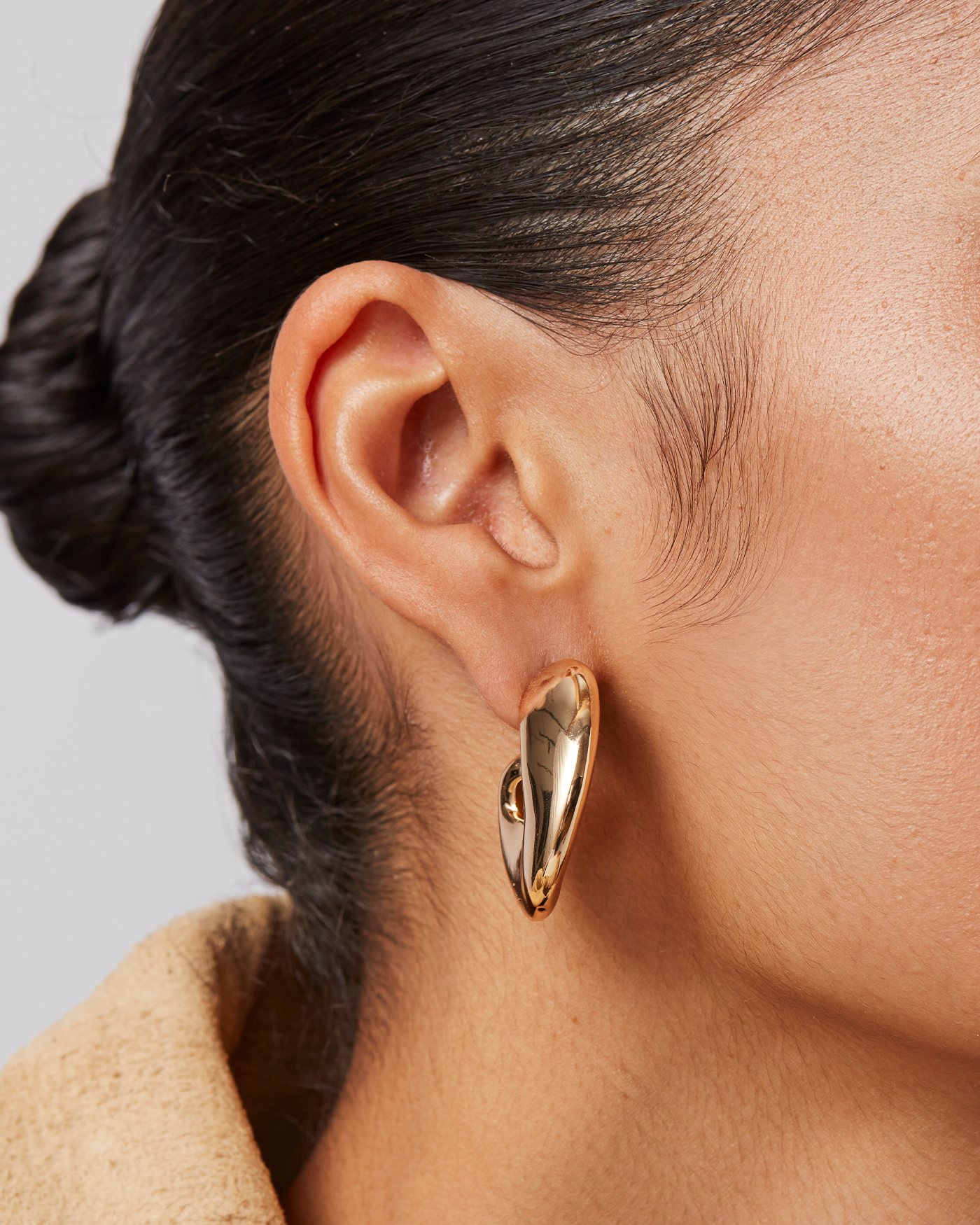 Gigi Hoop Earrings - Image 4