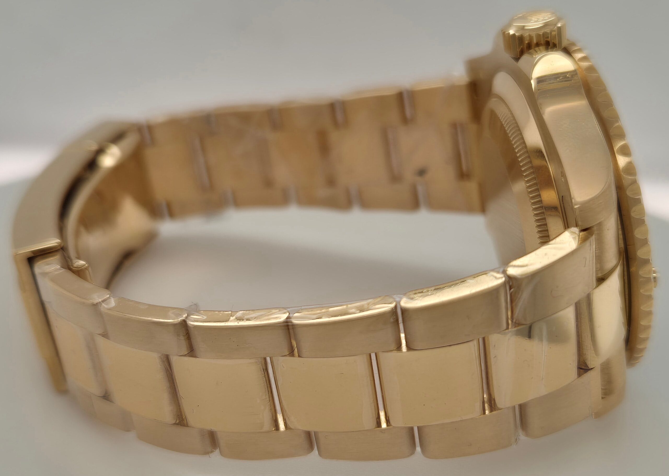 Rolex Submariner Date “Bluesy” 18ct Yellow Gold 126618LB | 2024 | 41mm - Image 4