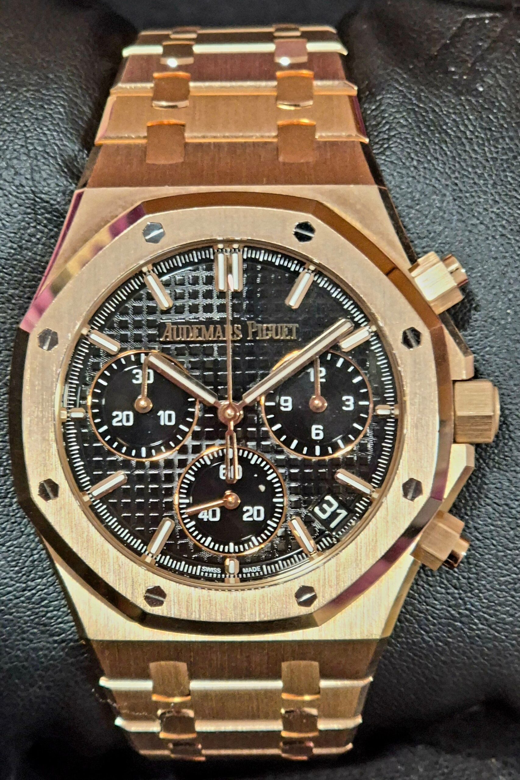 Audemars Piguet Royal Oak Chronograph Black Dial Rose Gold 26240OR.OO.1320OR.06 | 2022 | 41mm