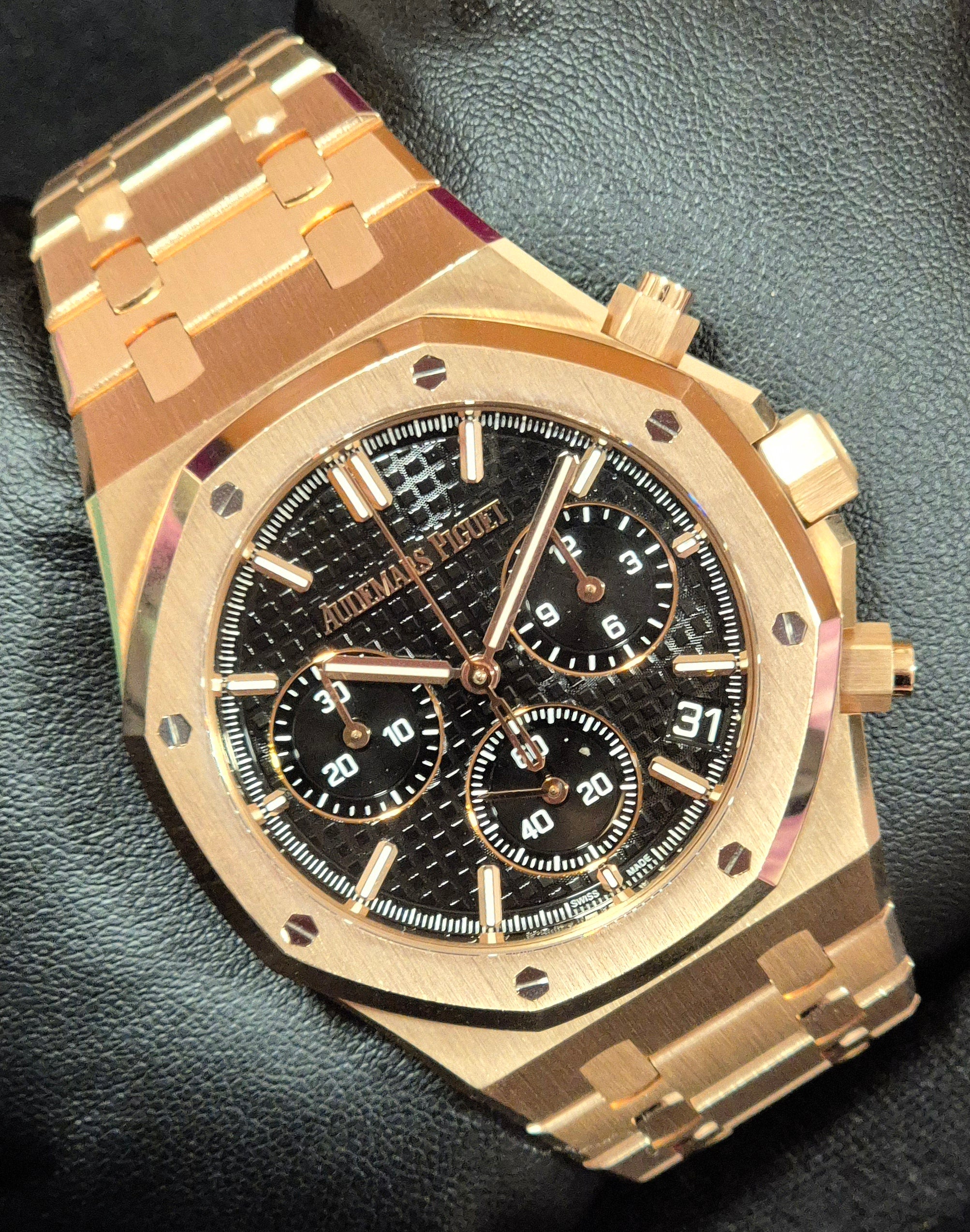 Audemars Piguet Royal Oak Chronograph Black Dial Rose Gold 26240OR.OO.1320OR.06 | 2022 | 41mm - Image 3