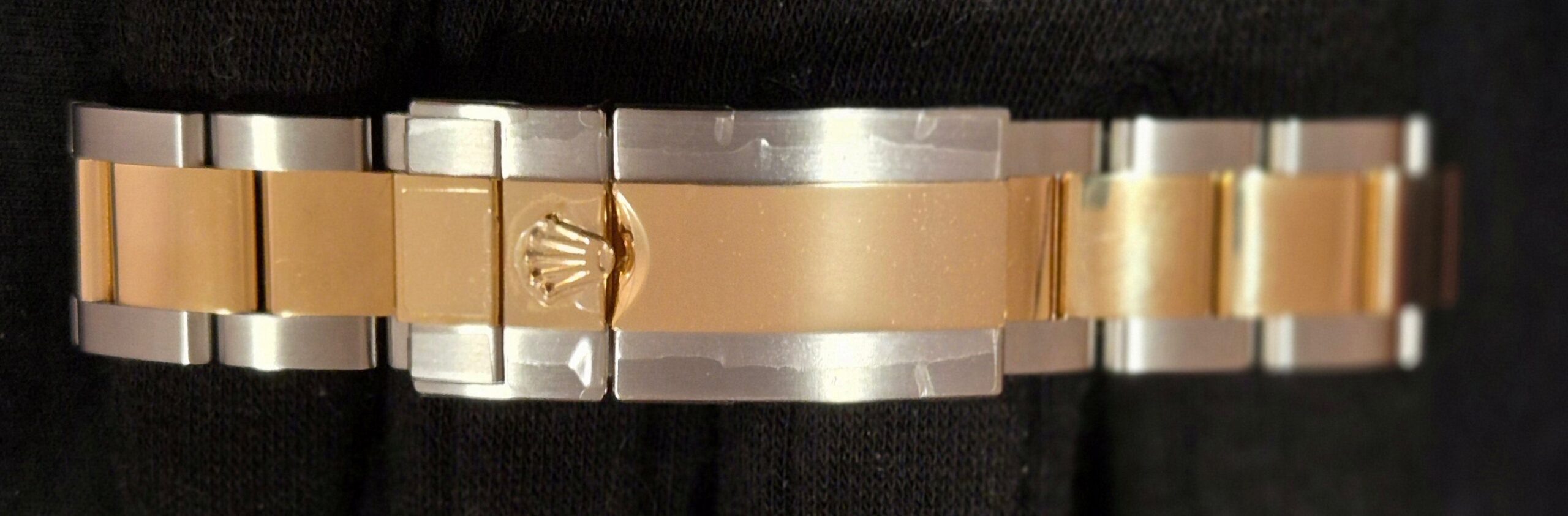 Rolex Cosmograph Daytona Two Tone White with Gold Index Dial 126503 | 2025 | 40mm - Image 6