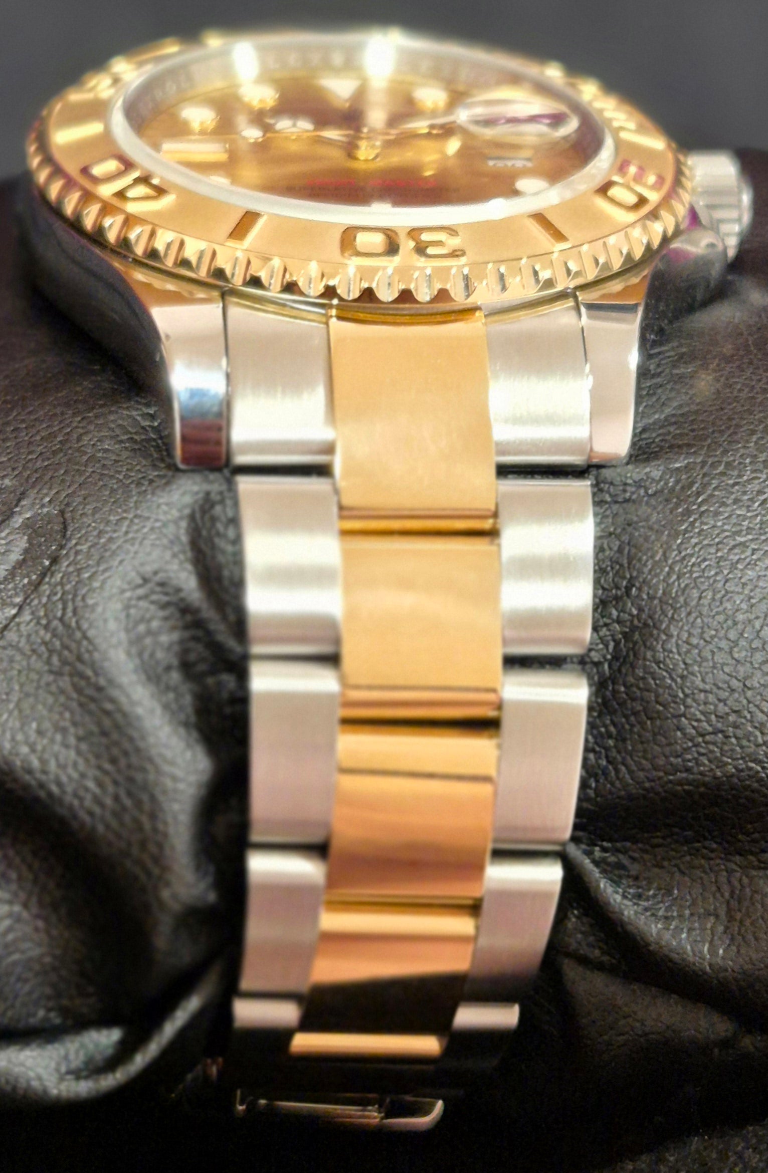 Rolex Yacht-Master 40 Two Tone Yellow Gold with Champagne Dial 16623 | 2014 | 40mm - Image 4