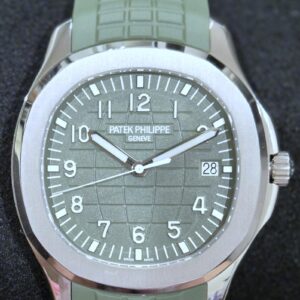 Patek Philippe Aquanaut Green White Gold 5168G-010 | 2024 | 42.2 mm