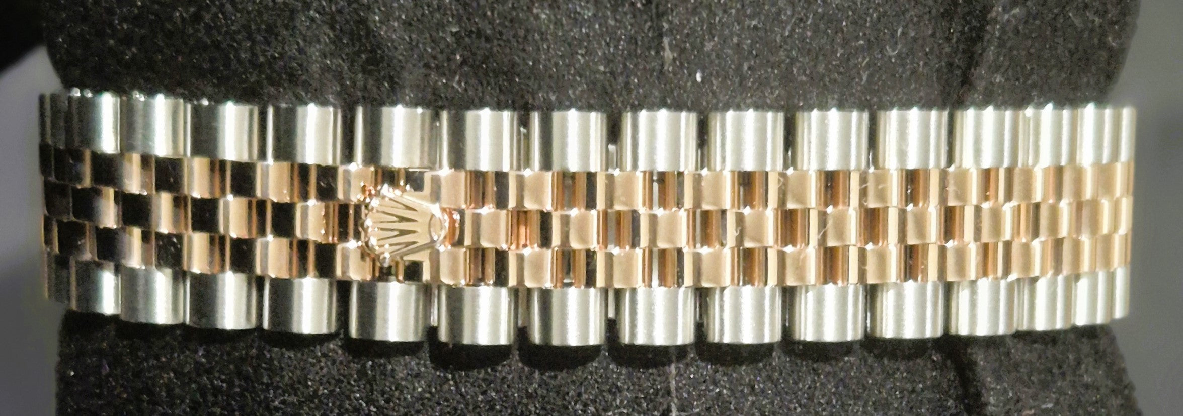 Rolex Datejust 31 "MOP" Mother of Pearl Dial with Factory-Set Diamond Bezel 278381RBR | 2024 | 31mm - Image 5