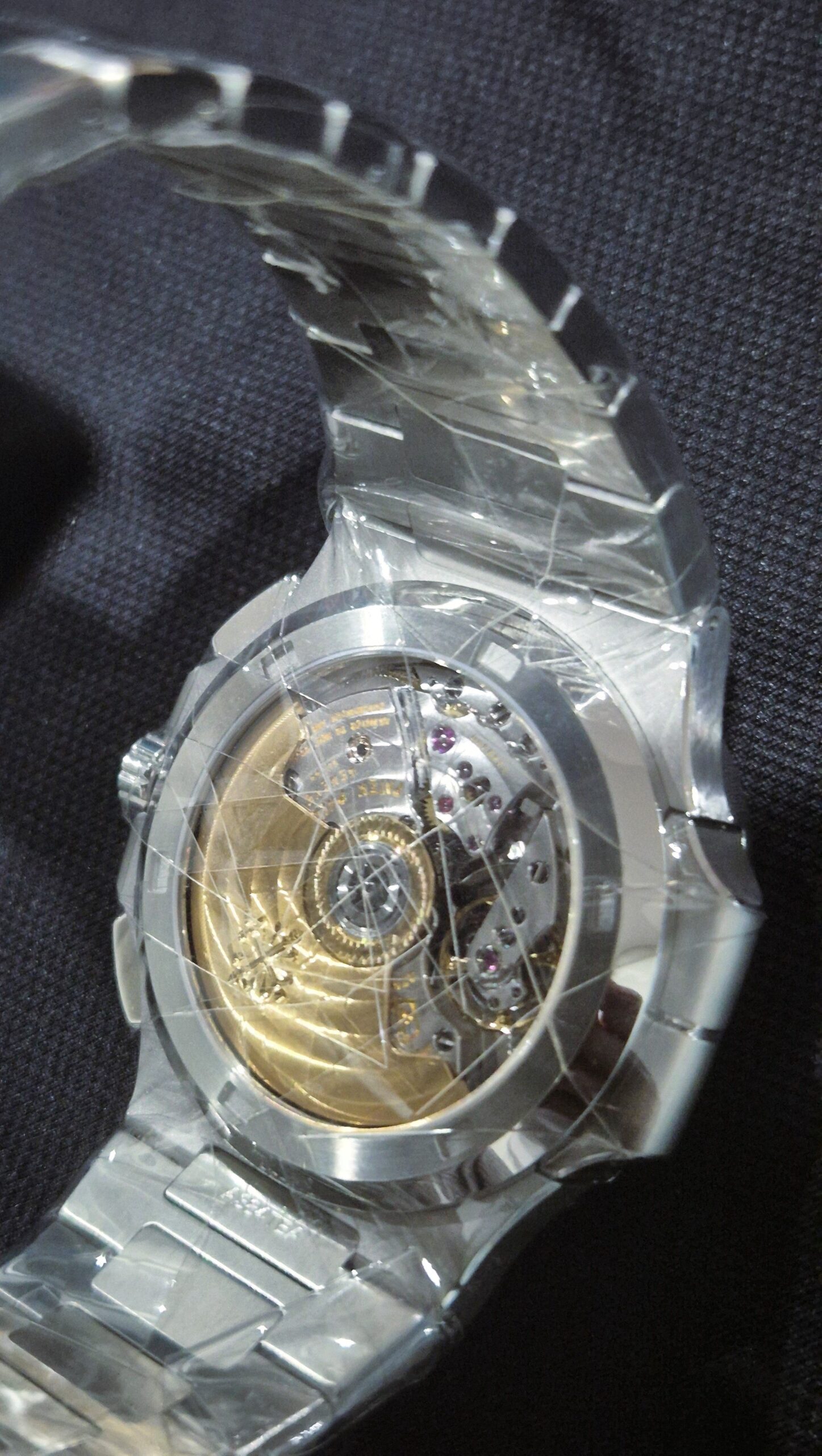 Patek Philippe Nautilus Sunburst Blue Dial Stainless Steel Q4 5990/1A-011 | 2025 | 40.5mm - Image 4