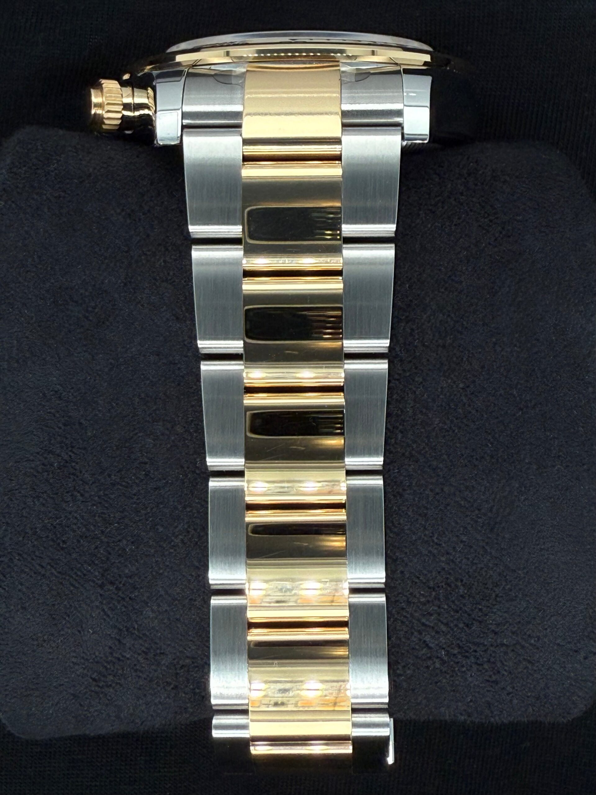 Rolex Cosmograph Daytona Two Tone Champagne with Black Index Dial 126503 | 2025 | 40mm - Image 4