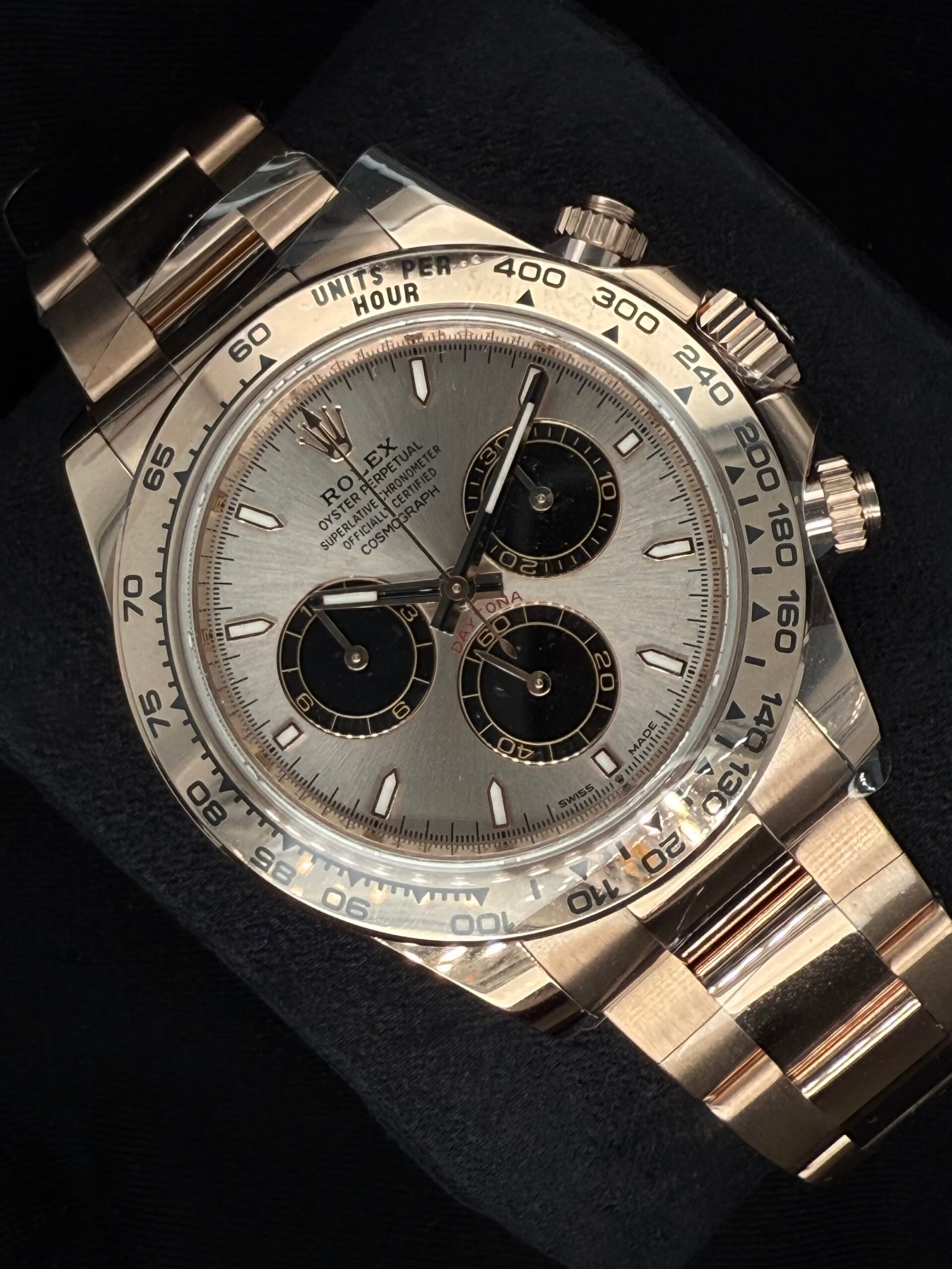 Rolex Cosmograph Daytona 18ct Everose Gold Sundust and Black Index Dial 126505 | 2025 | 40mm - Image 2