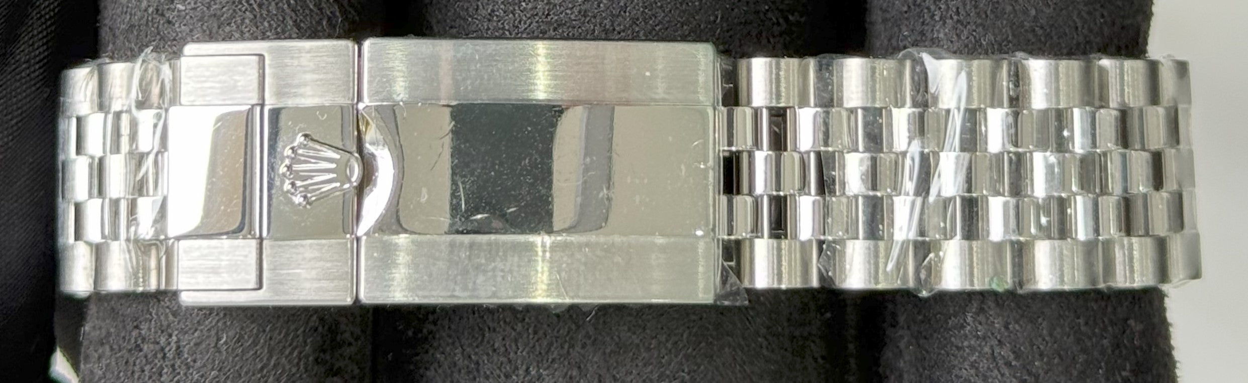 Rolex GMT-Master II Batgirl Jubilee 126710BLNR | 2023 | 40mm - Image 6