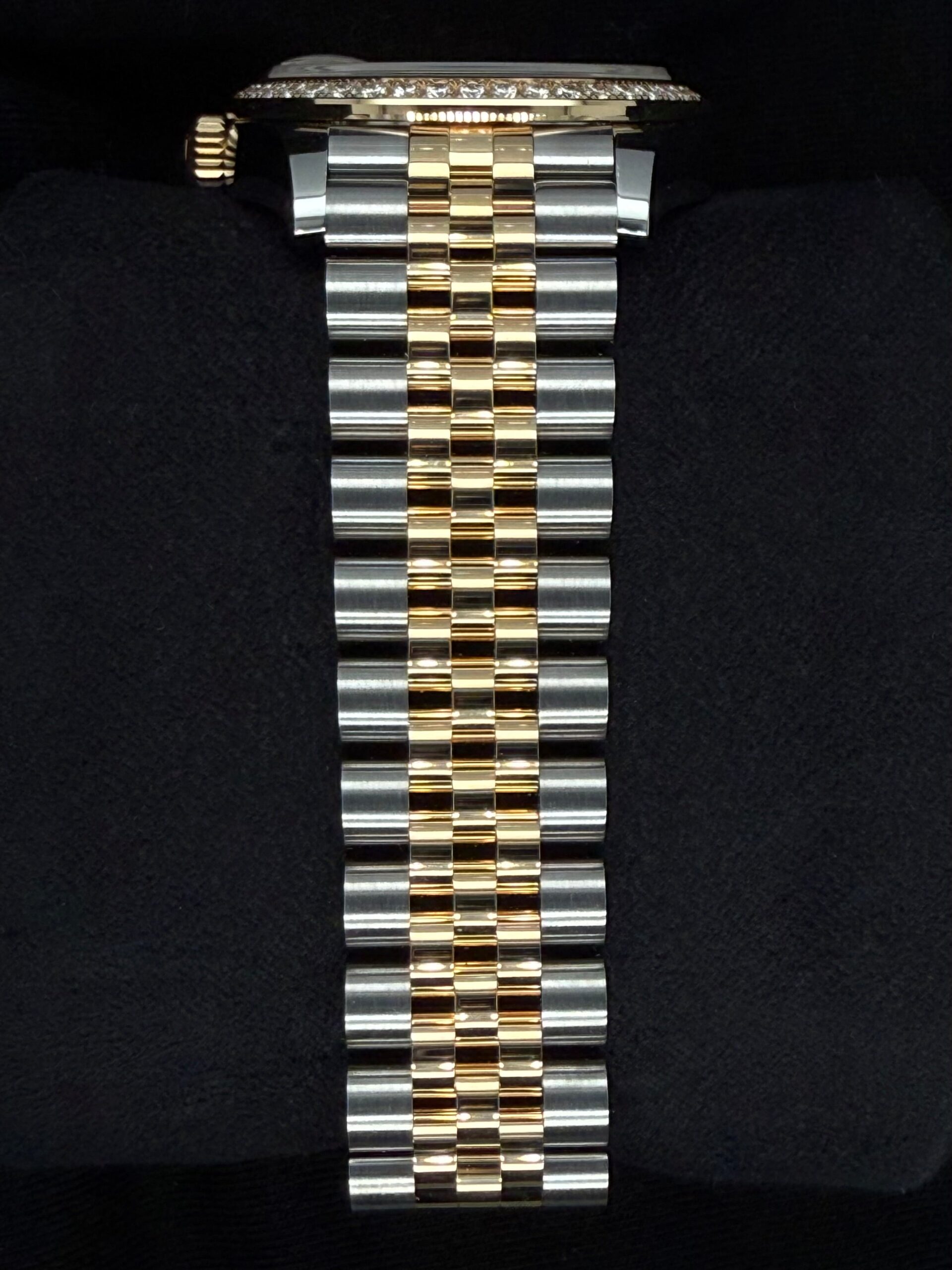 Rolex Datejust 31 Two Tone Yellow Gold Champagne Diamond Dial with Factory-Set Diamond Bezel 278383RBR | 2025 | 31mm - Image 4