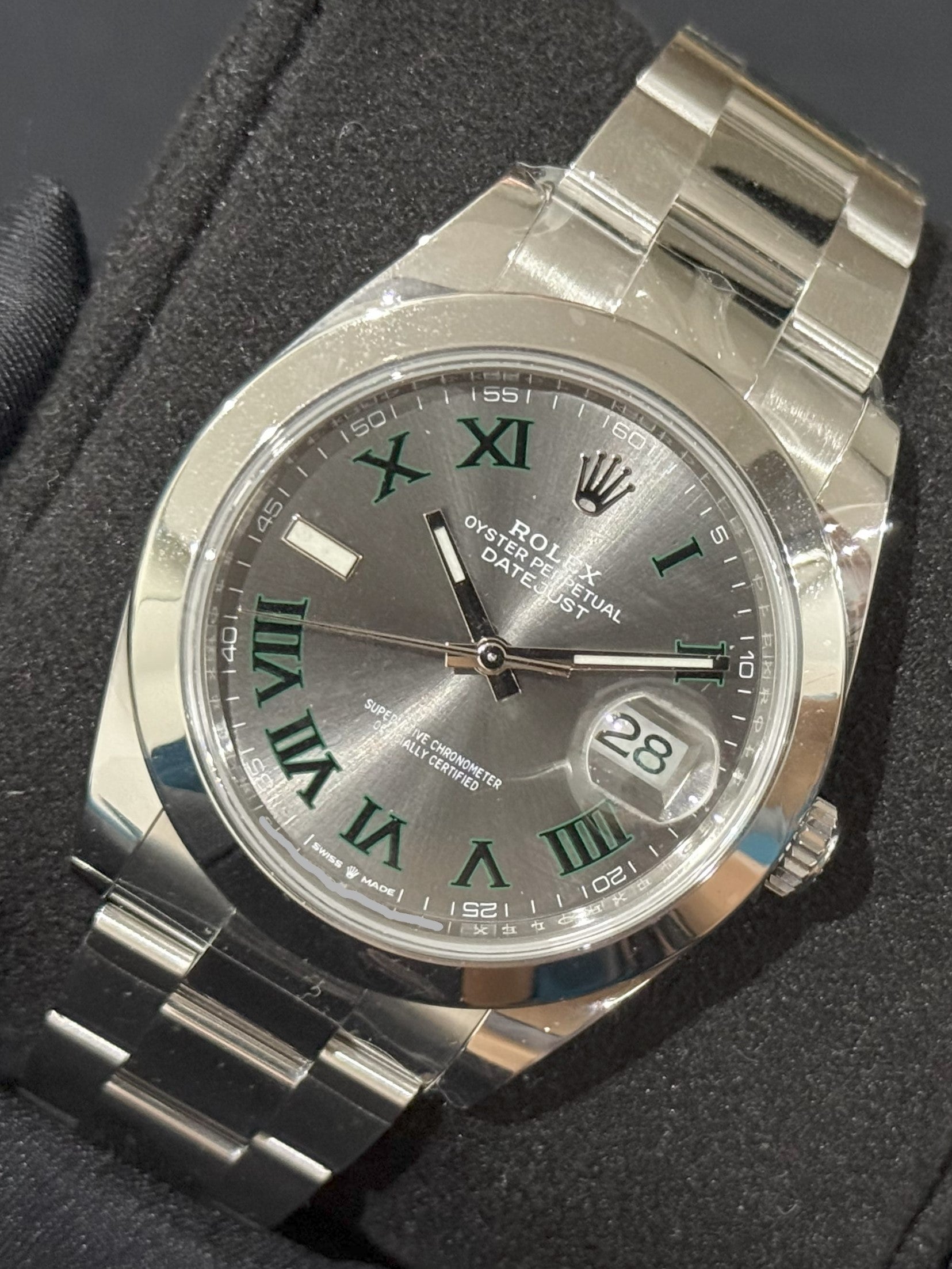 Rolex Datejust 41 Wimbledon Dial Oystersteel Smooth Bezel 126300 | 2025 | 41mm - Image 3