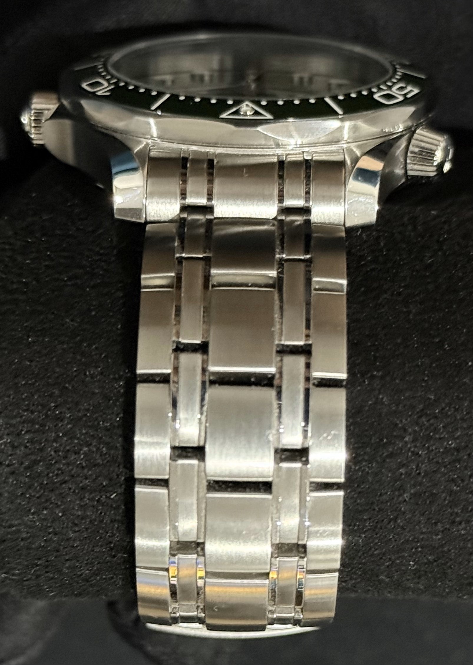 Omega Seamaster Diver 300m Green Dial 210.30.42.20.10.001 | 2022 | 42mm - Image 5