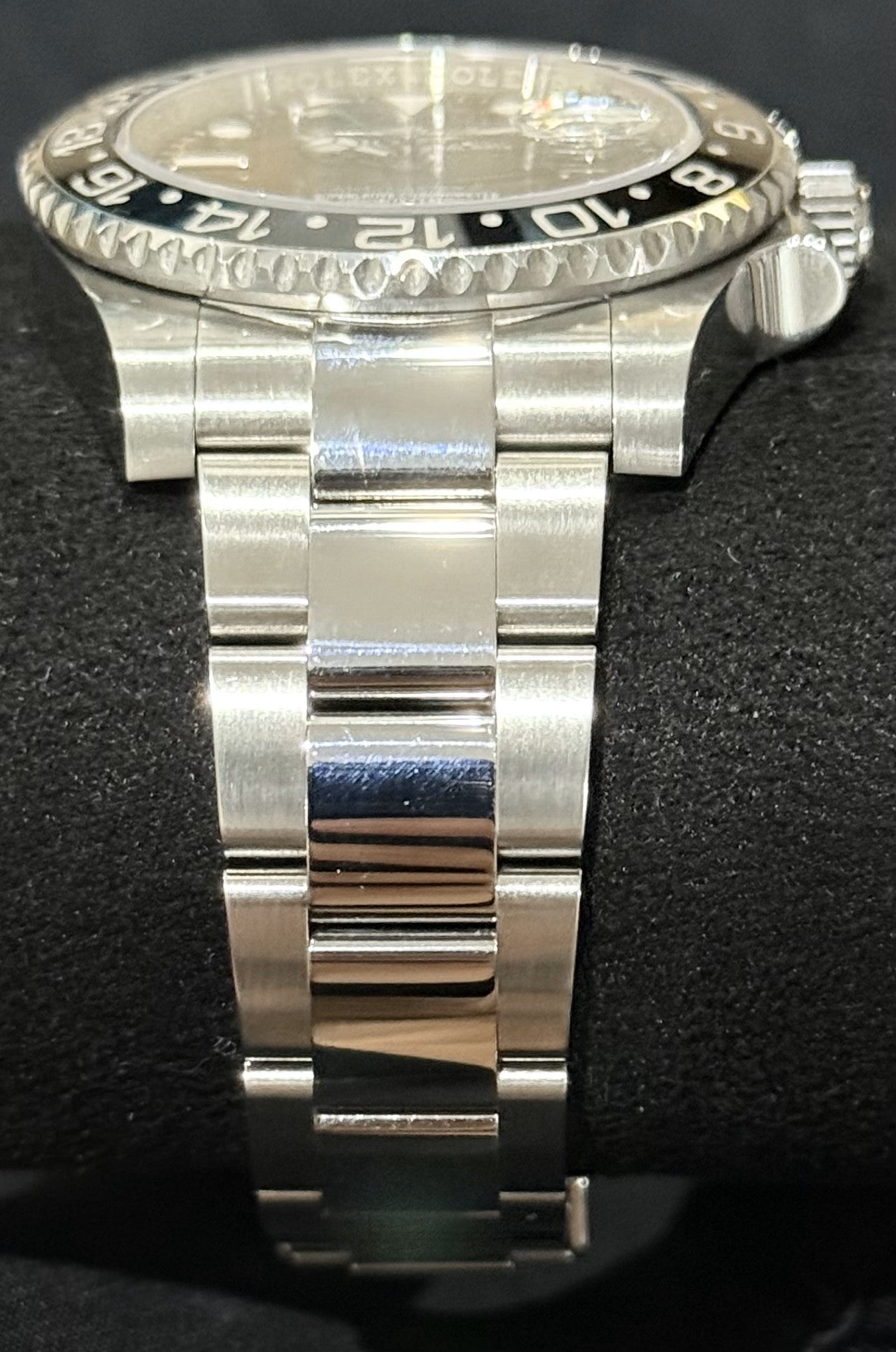 Rolex GMT-Master II Black Dial Green Arrow Hand 116710LN | 2017 | 40mm - Image 4