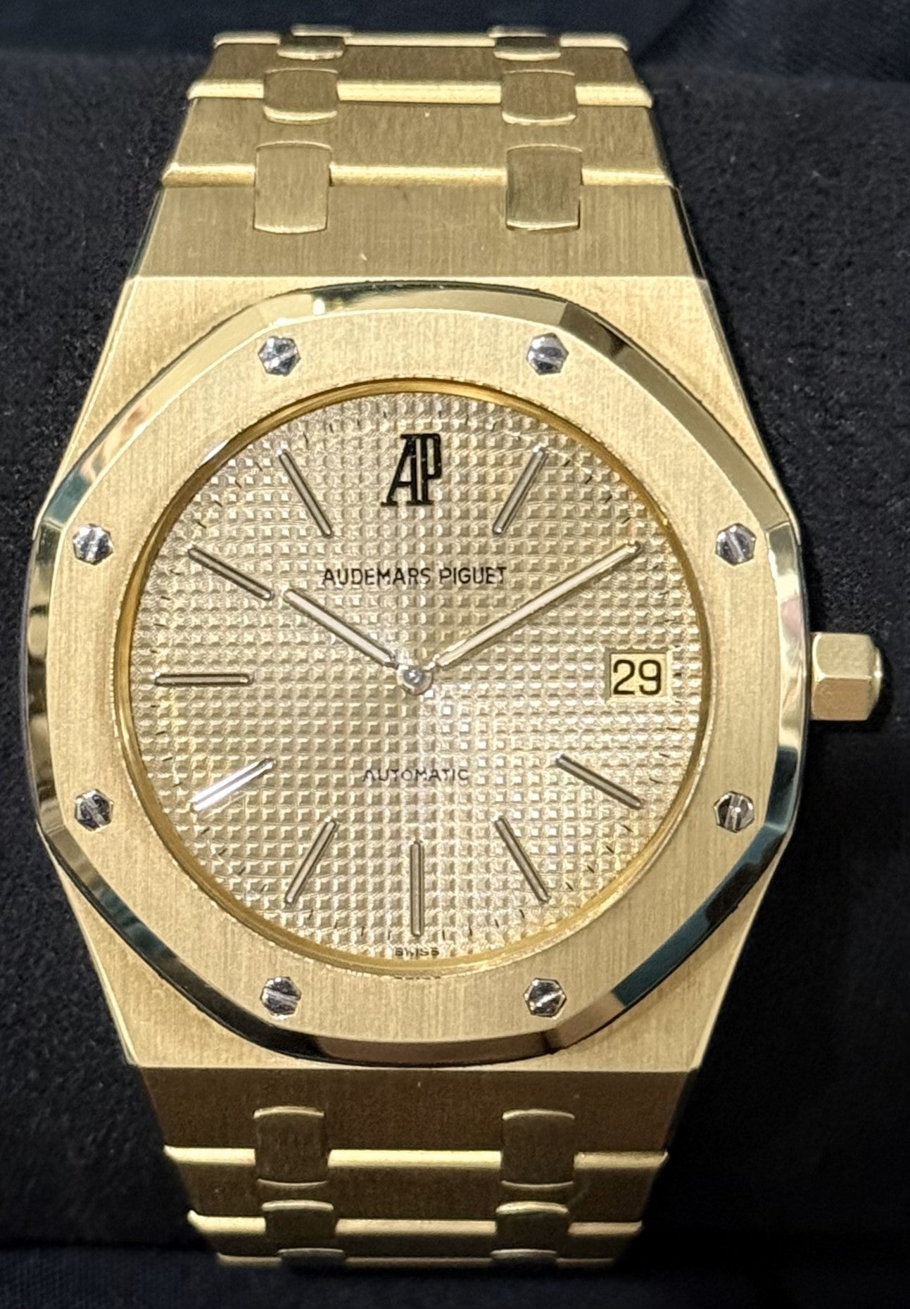Audemars Piguet Royal Oak Jumbo 18ct Yellow Gold 5402 BA | 1978 | 39mm