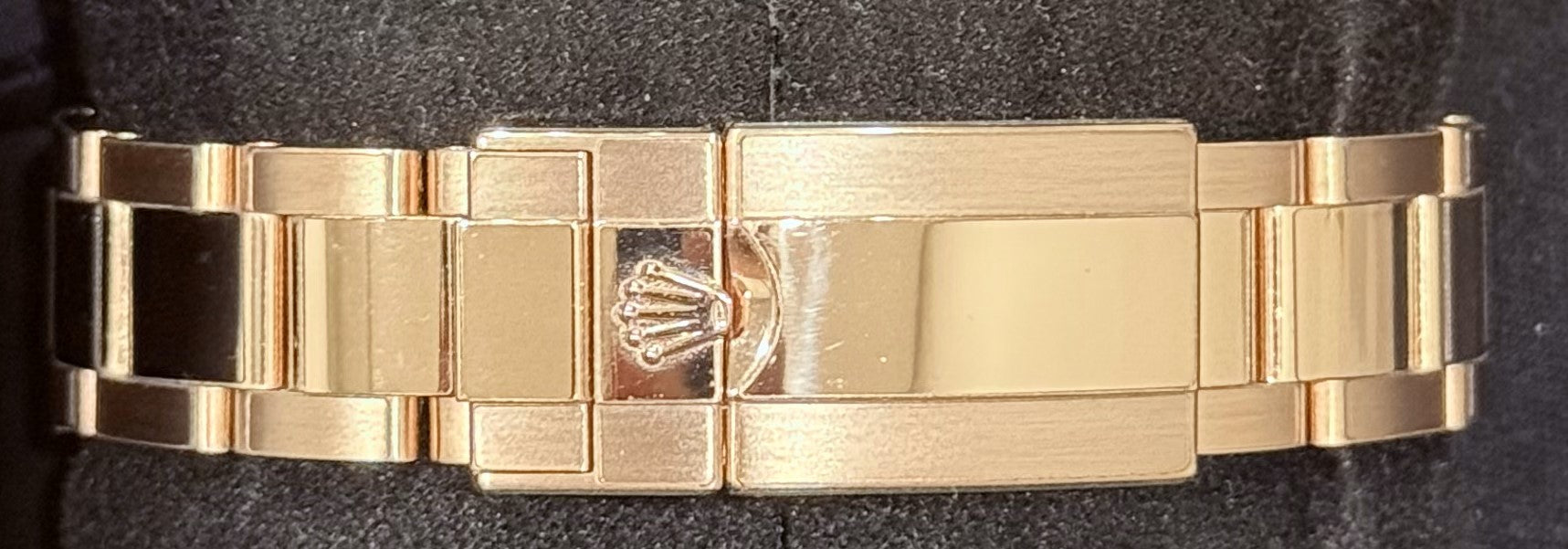 Rolex GMT-Master II 'Rootbeer' 18ct Rose Gold 126715CHNR | 2024 | 40mm - Image 6