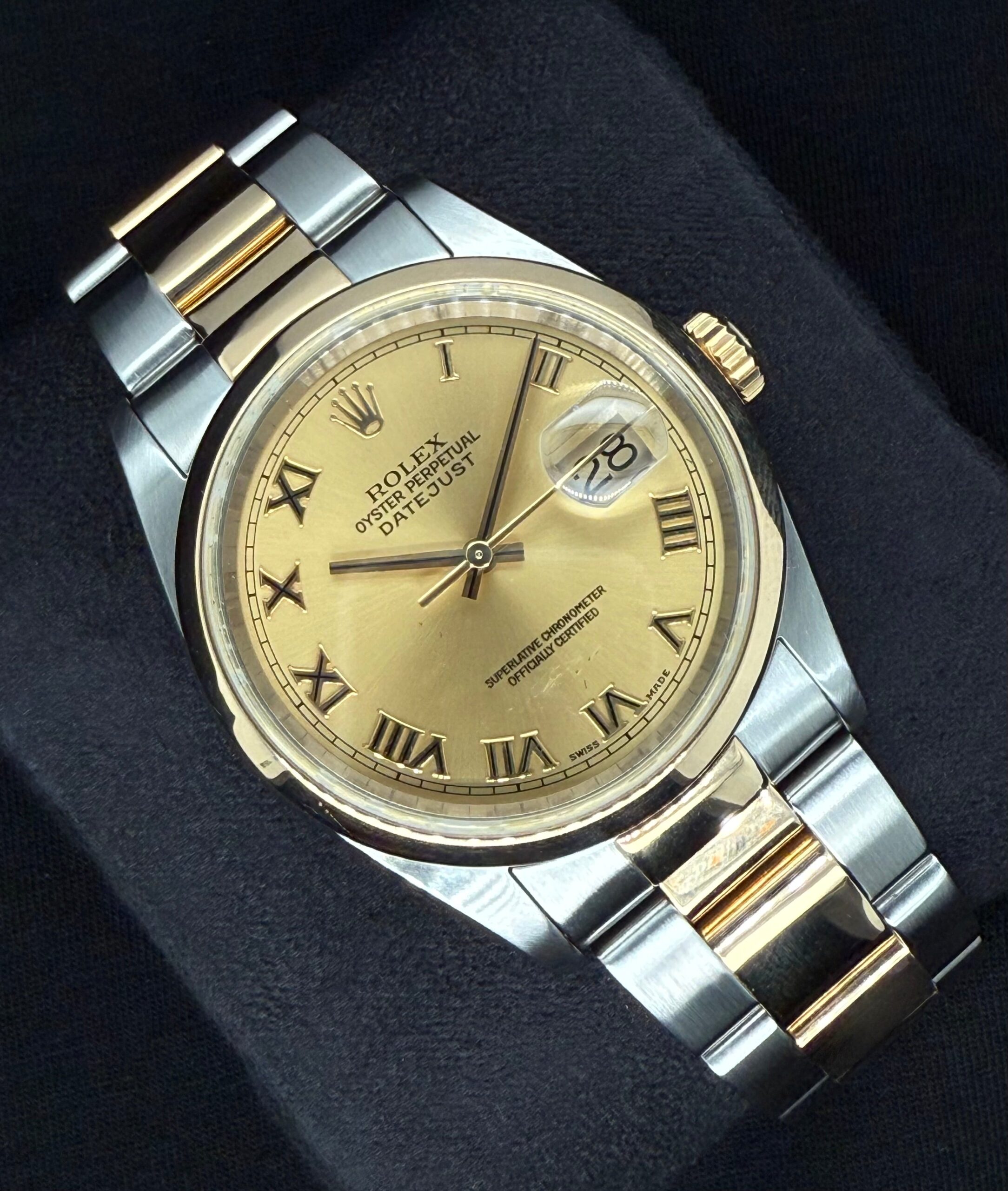 Rolex Datejust 36 Two-Tone Yellow Gold Champagne Roman Diamond Dial 16203 | 2004 | 36mm - Image 2