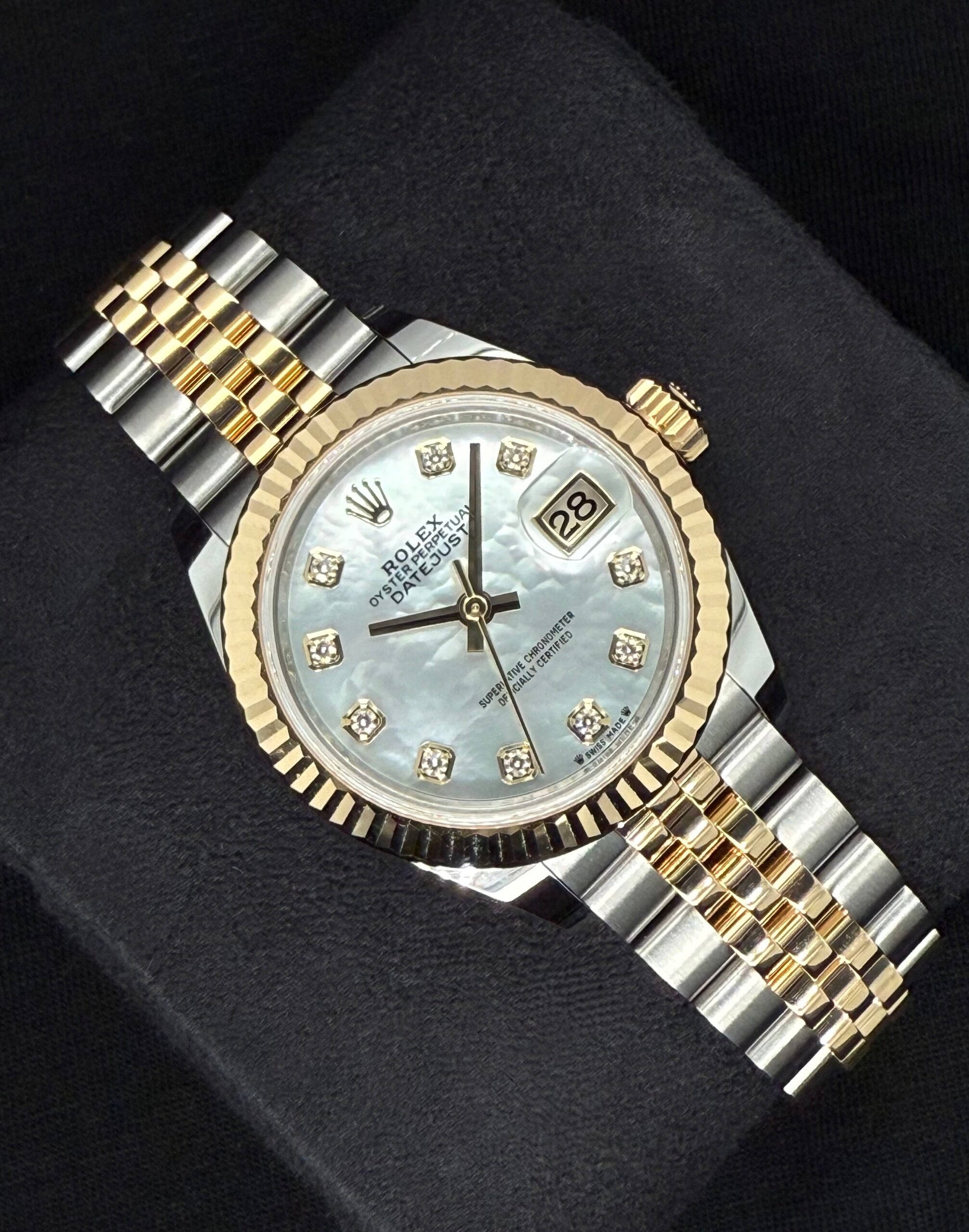 Rolex Datejust 28 Two Tone Yellow Gold Mother of Pearl Diamond Dial 279173 | 2025 | 28mm - Image 2