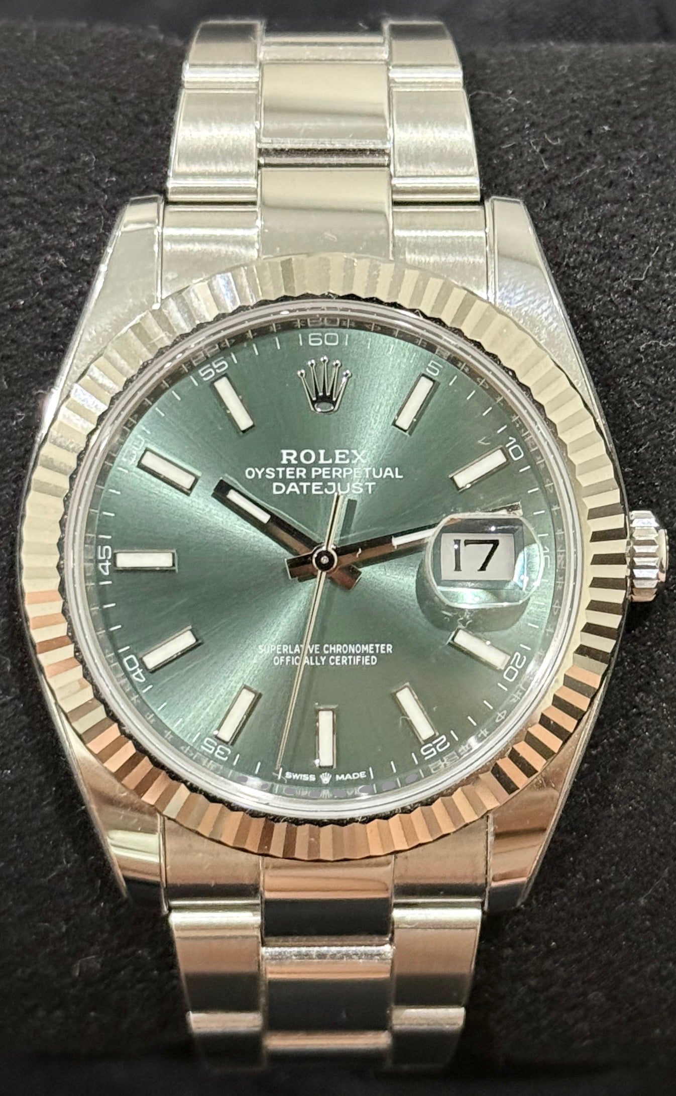 Rolex Datejust 41 Mint Green Dial Fluted Bezel Oystersteel 126334 | 2023 | 41mm