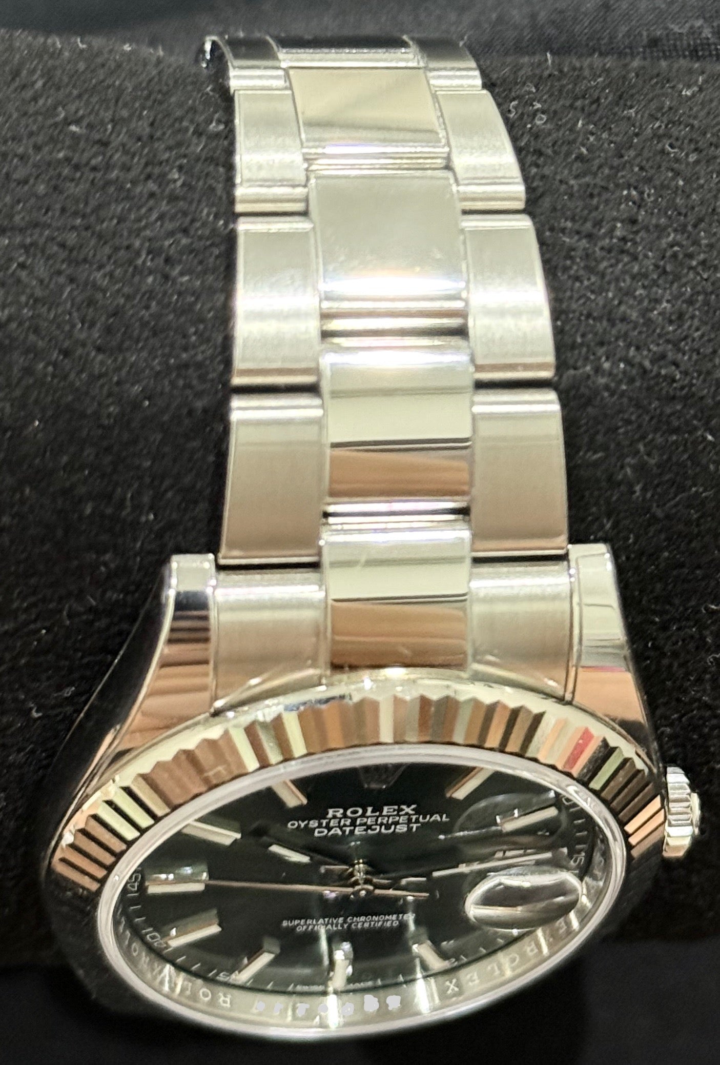 Rolex Datejust 41 Mint Green Dial Fluted Bezel Oystersteel 126334 | 2023 | 41mm - Image 5