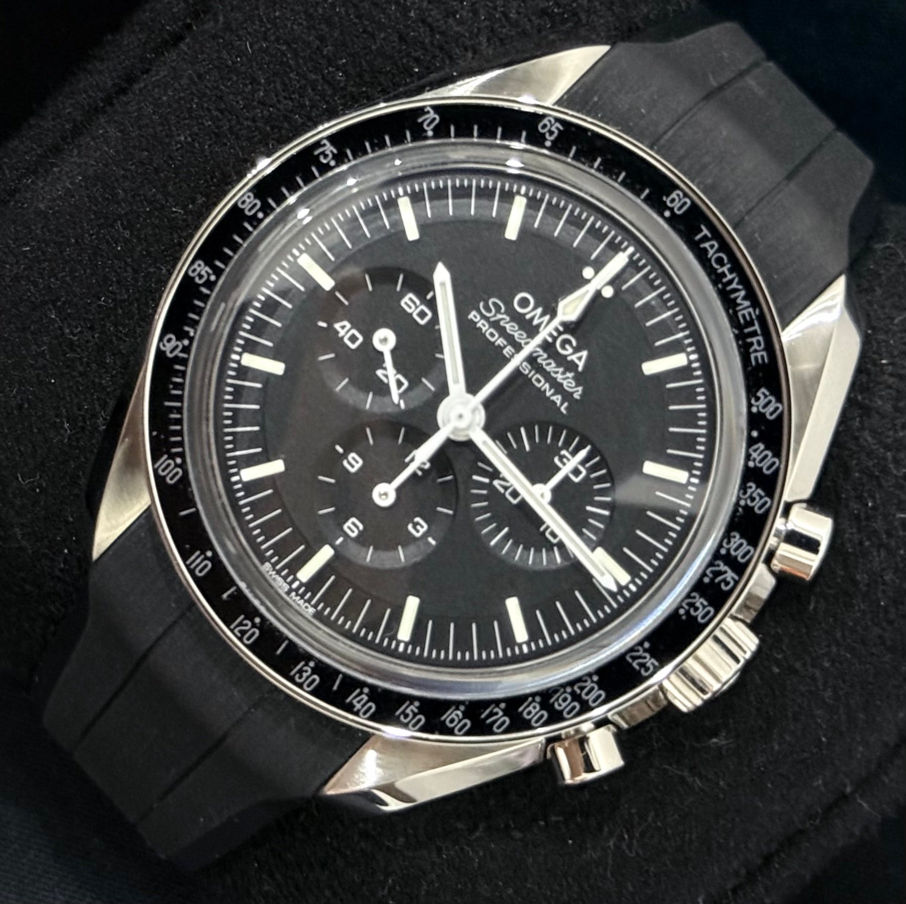 Omega Speedmaster Professional Moonwatch Sapphire Sandwich 310.30.42.50.01.002 | 2022 | 42mm - Image 2