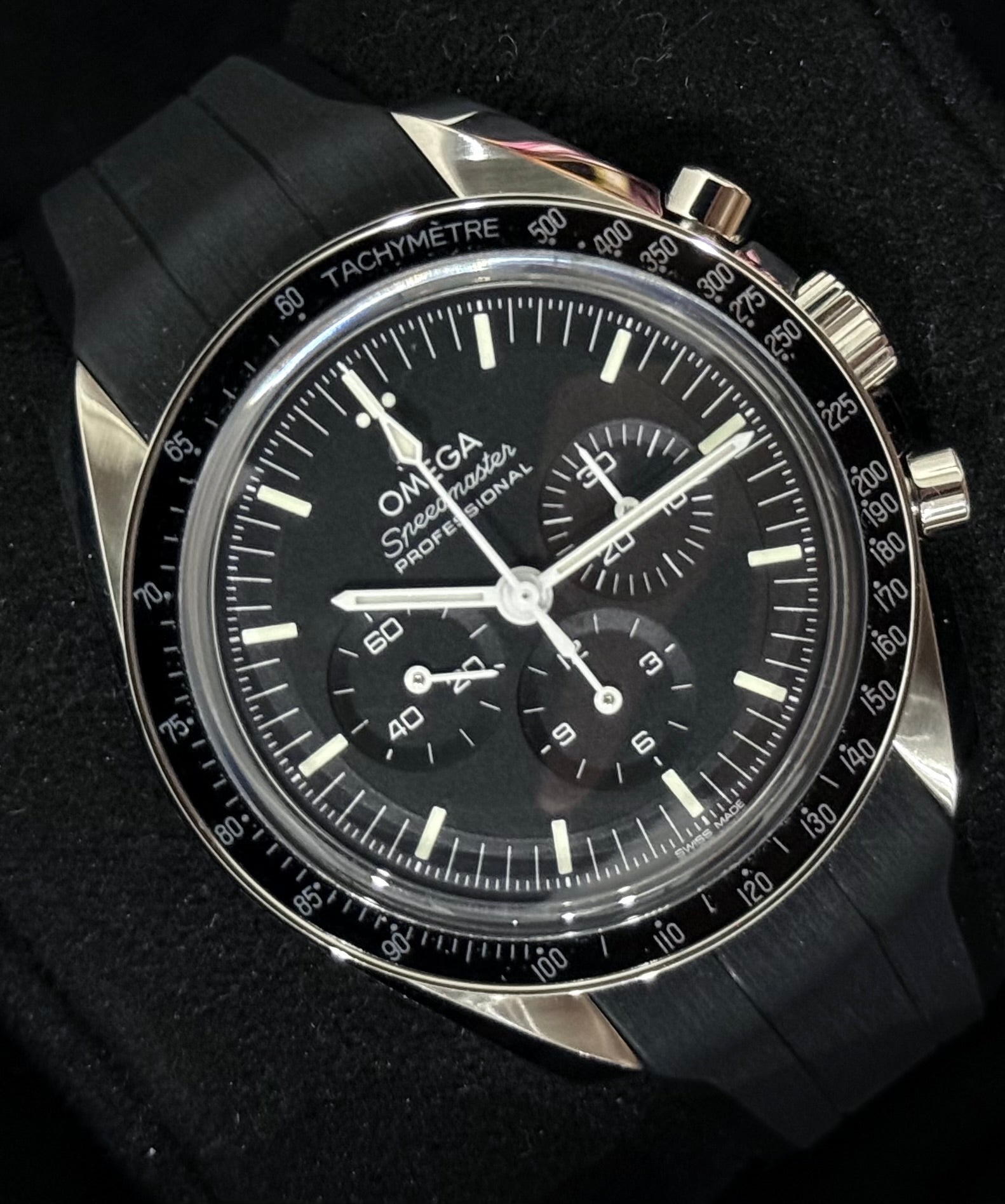 Omega Speedmaster Professional Moonwatch Sapphire Sandwich 310.30.42.50.01.002 | 2022 | 42mm - Image 3