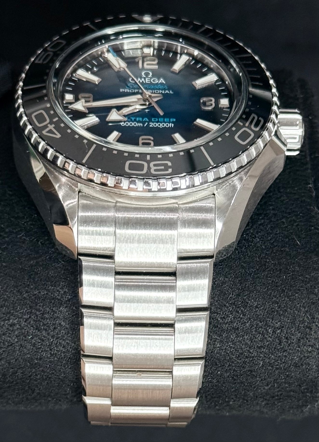 Omega Seamaster Ultra Deep Planet Ocean 6000M 215.30.46.21.03.001 | 2023 | 45.5mm - Image 4