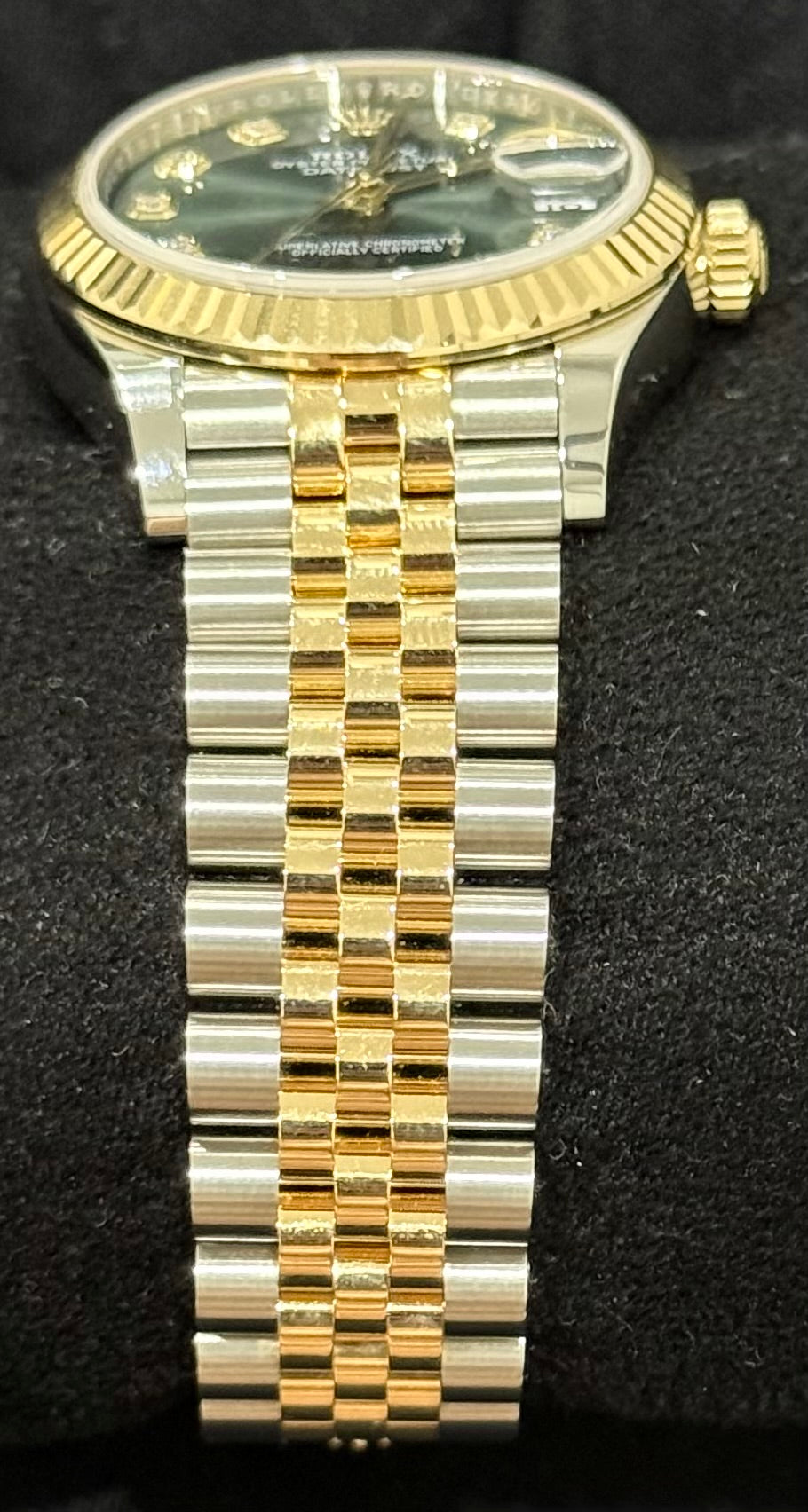 Rolex Datejust 31 Two-Tone Yellow Gold with Green Diamond Dial 278273 | 2024 | 31mm - Image 4