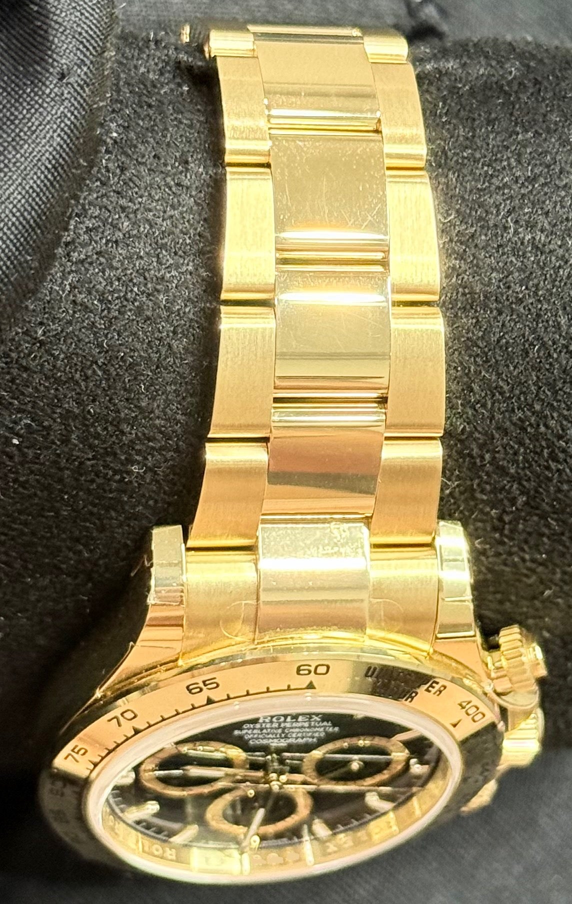 Rolex Cosmograph Daytona Yellow Gold Black Dial with Gold Rings 126508 | 2025 | 40mm - Image 5