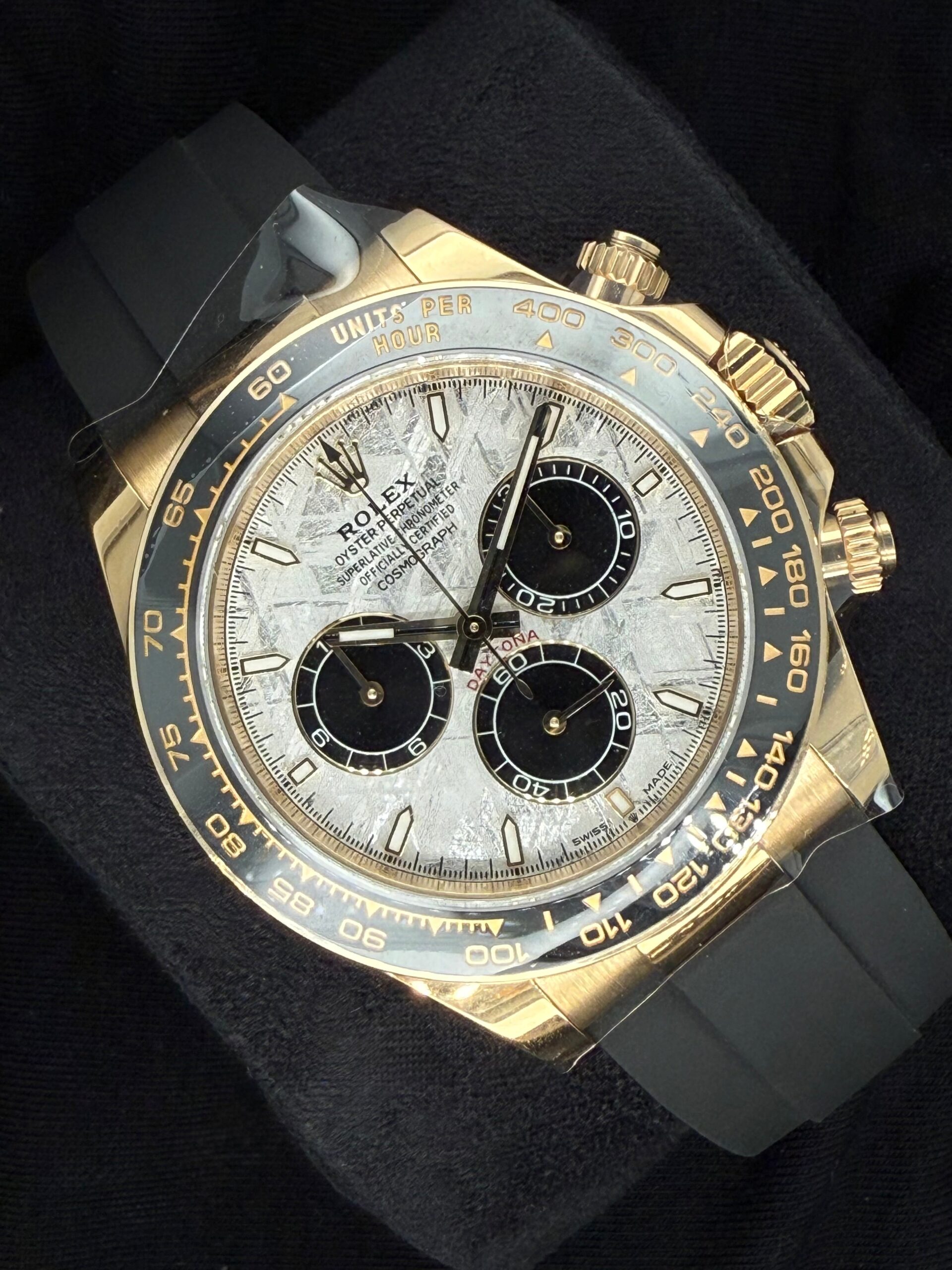 Rolex Cosmograph Daytona Yellow Gold Meteorite Dial Oysterflex 126518LN | 2025 | 40mm - Image 2