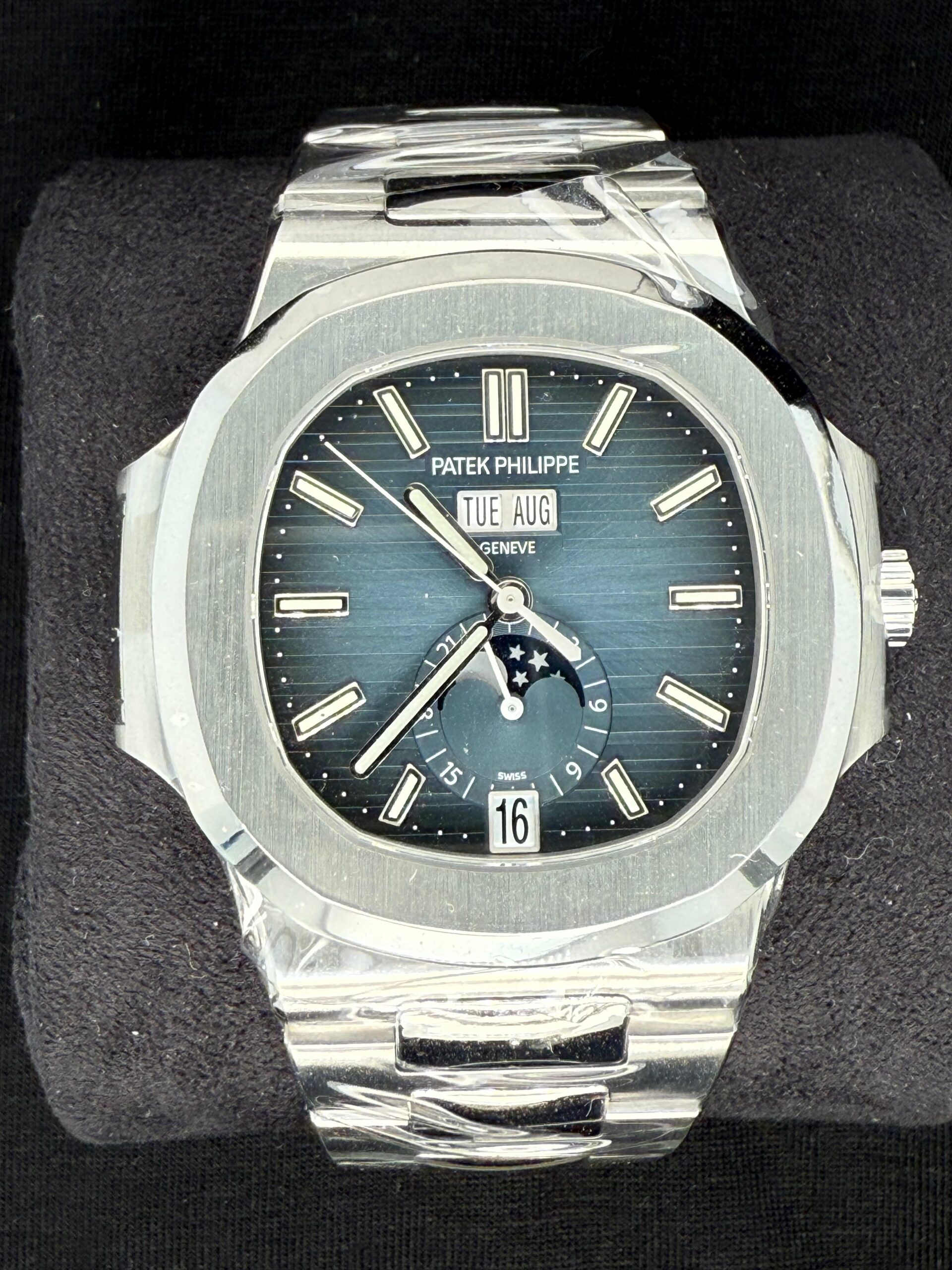 Patek Philippe Nautilus Annual Calendar Blue Dial Stainless Steel 5726/1A-014 | 2025 | 40.5mm