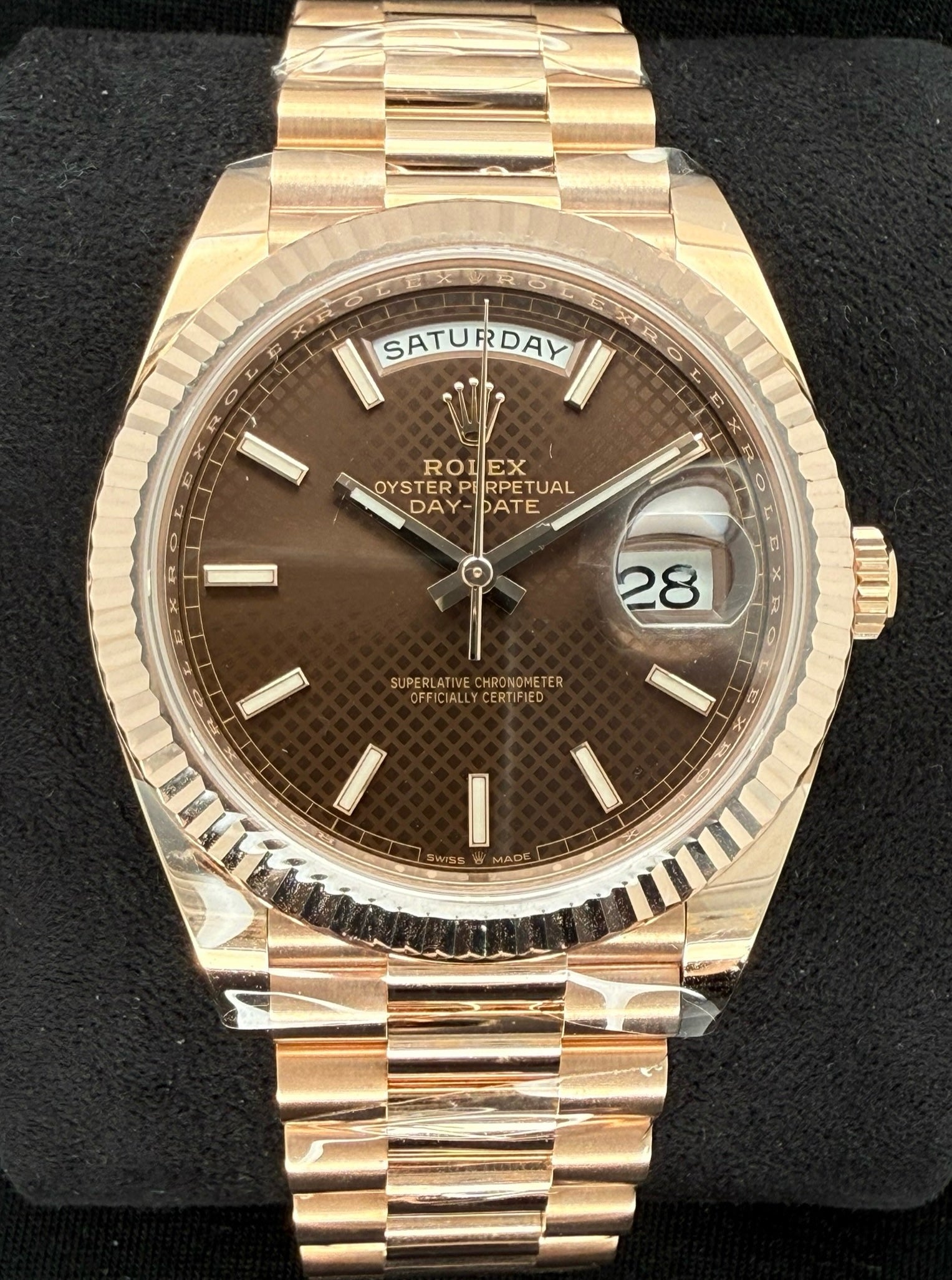 Rolex Day-Date 40 Everose Gold Chocolate Motif Brown Dial 228235 | 2023 | 40mm
