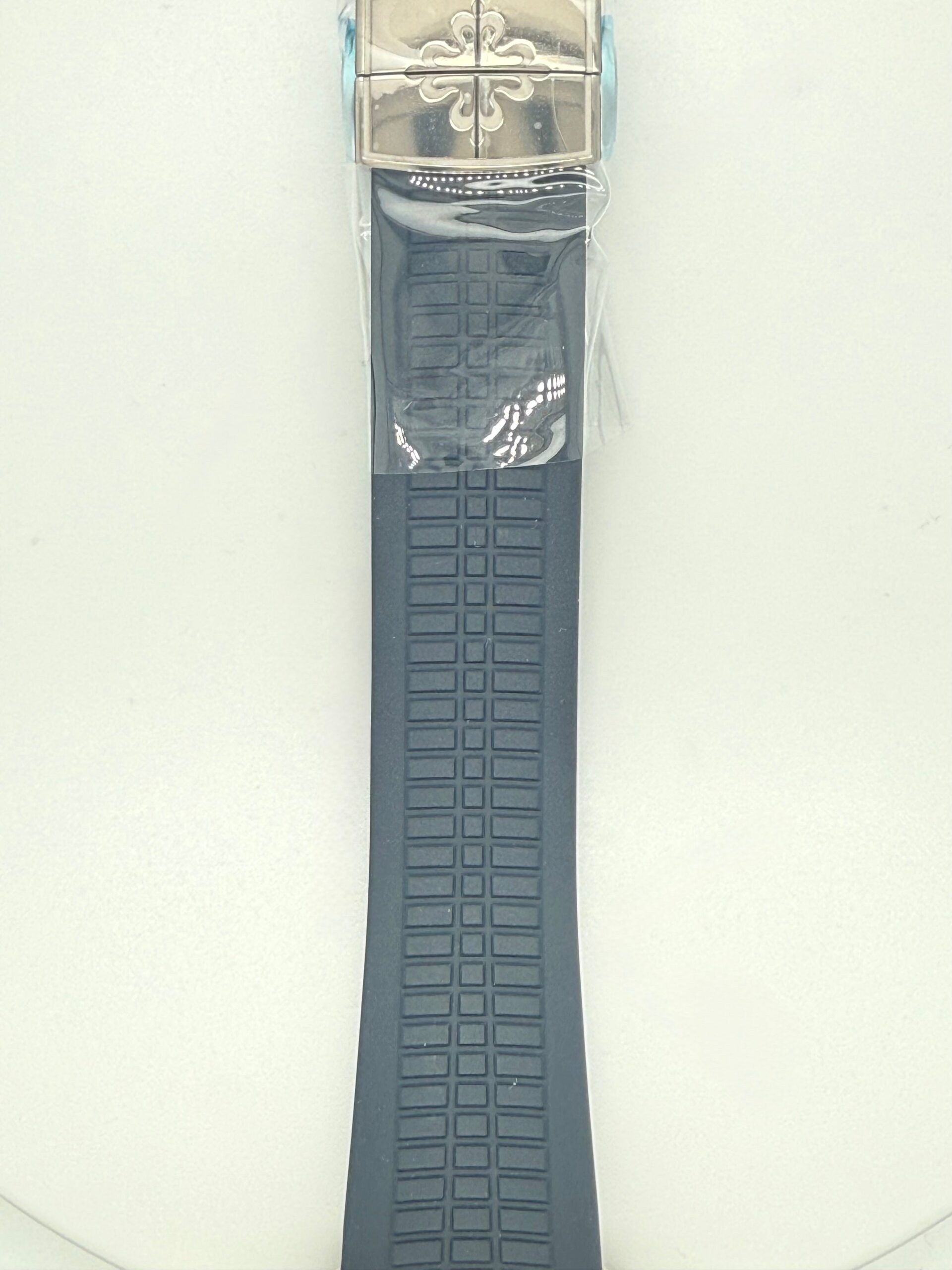 Patek Philippe Aquanaut Blue White Gold 5168G-001 | 2025 | 42.2 mm - Image 6