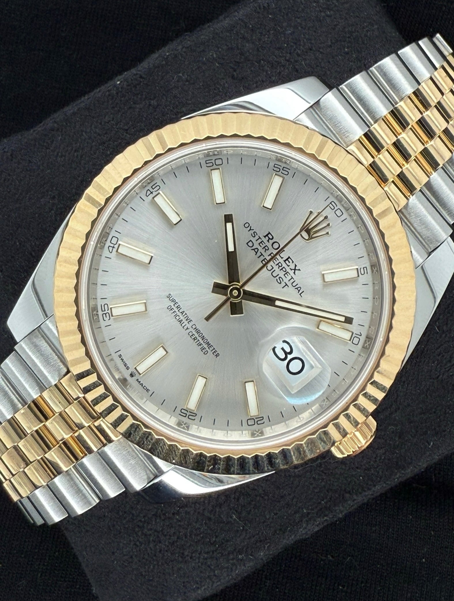 Rolex Datejust 41 Two Tone Yellow Gold Silver Dial 126333 | 2025 | 41mm - Image 3