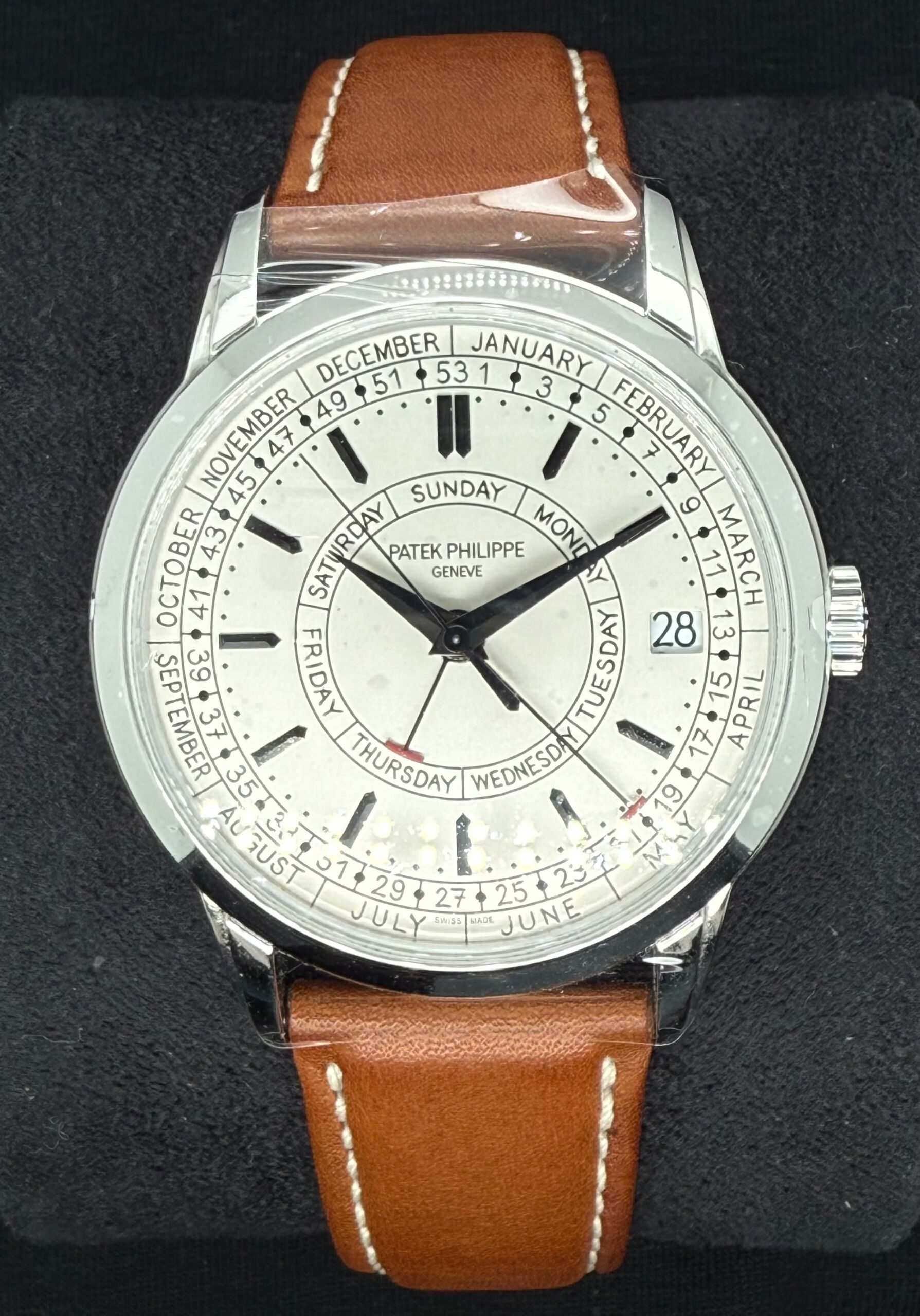 Patek Philippe Calatrava Weekly Calendar Silver Dial 5212A-001 | 2024 | 40mm