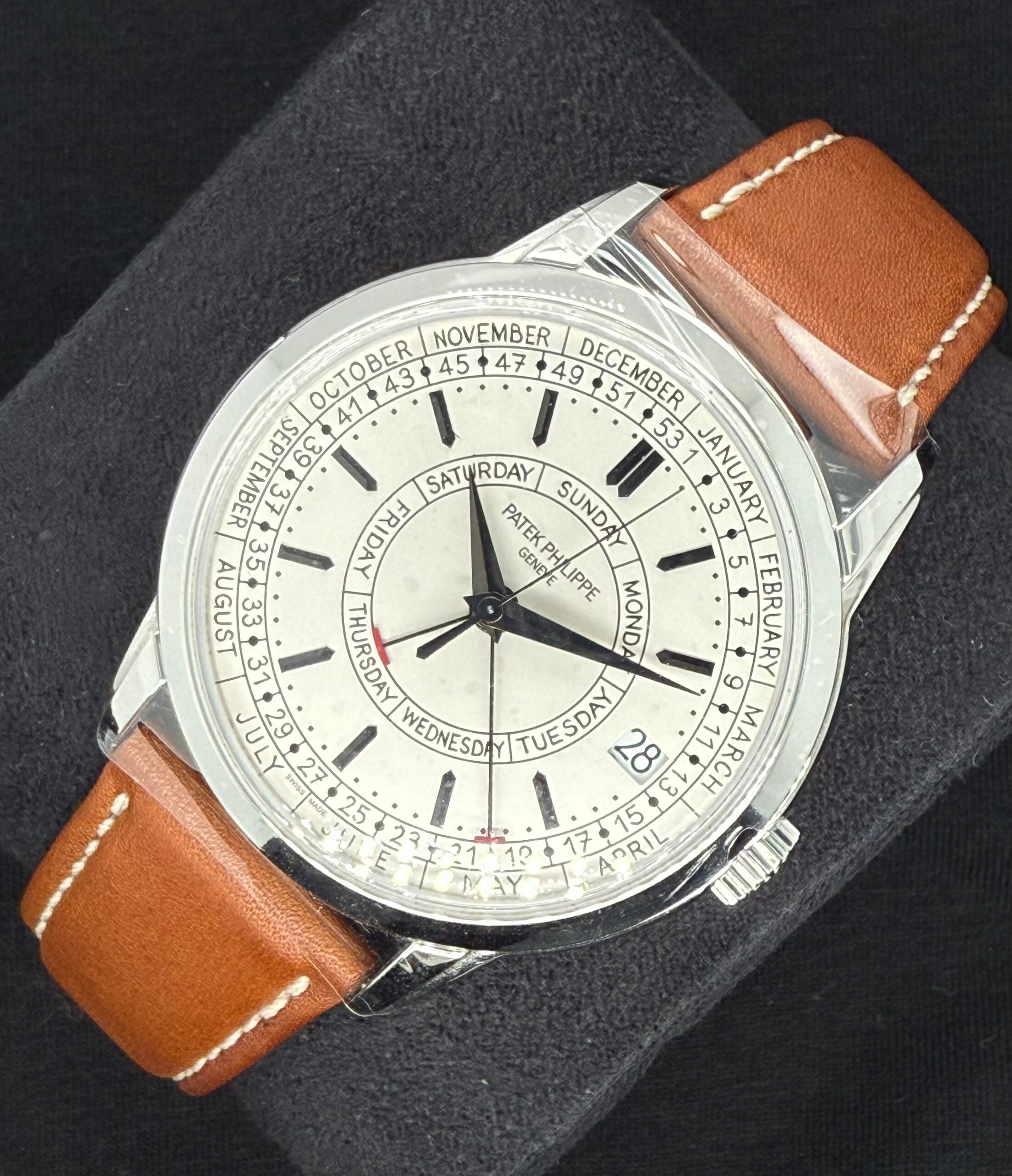 Patek Philippe Calatrava Weekly Calendar Silver Dial 5212A-001 | 2024 | 40mm - Image 3