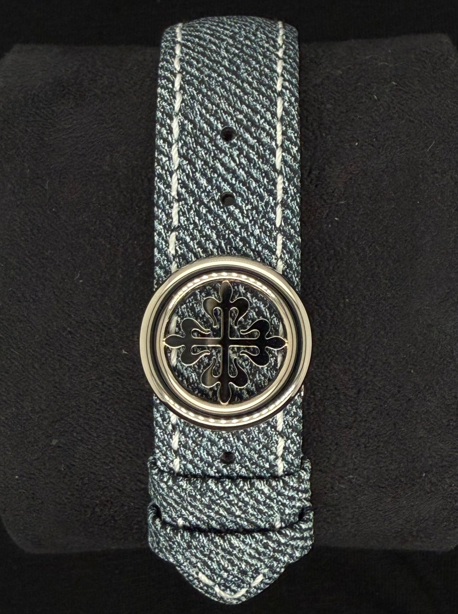 Patek Philippe Complications Opaline Blue-Gray 18ct White Gold 5330G-001 | 2025 | 40mm - Image 6