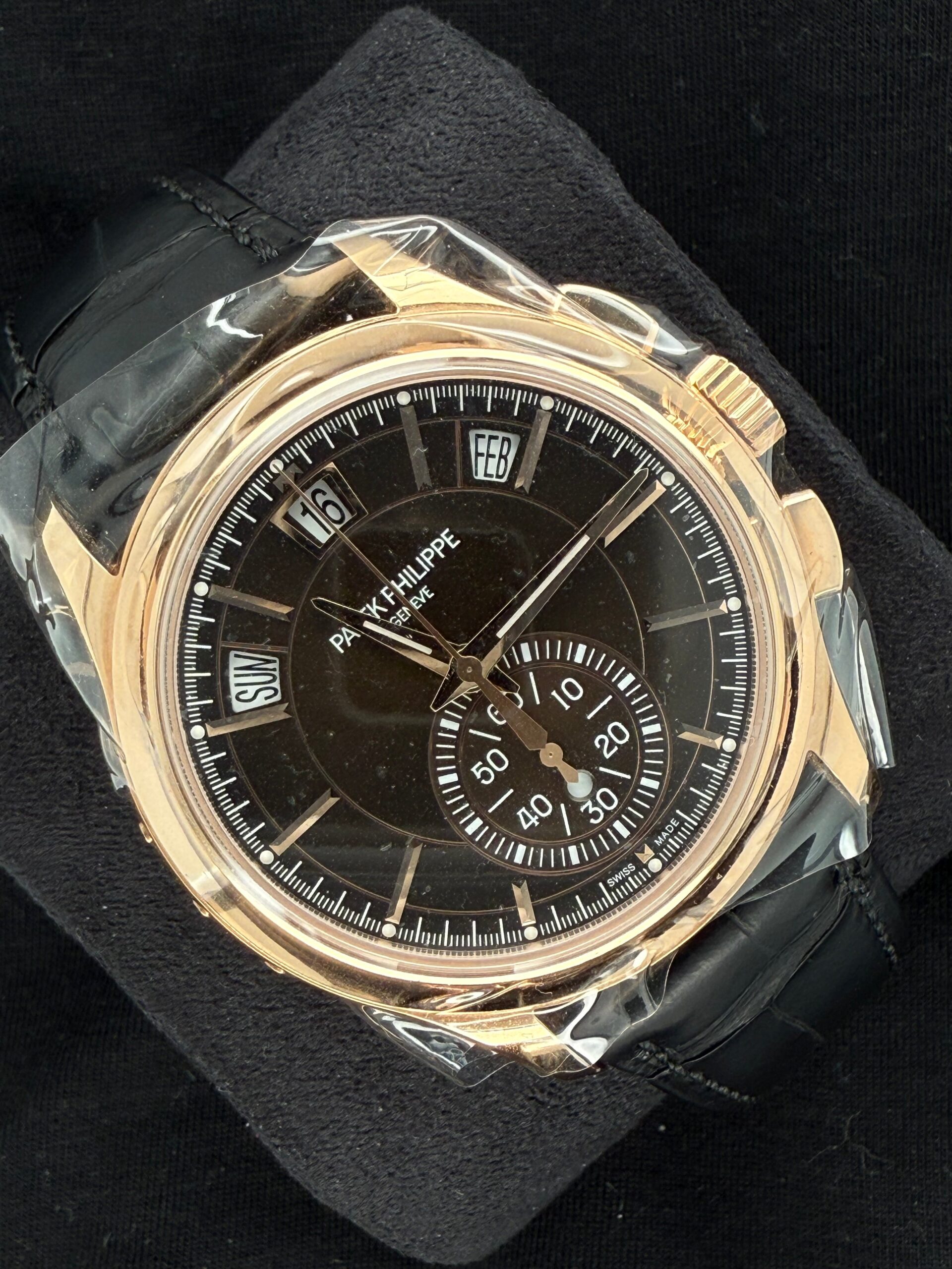 Patek Philippe Annual Calendar Chronograph Rose Gold 5905R-001 | 2023 | 42mm - Image 5
