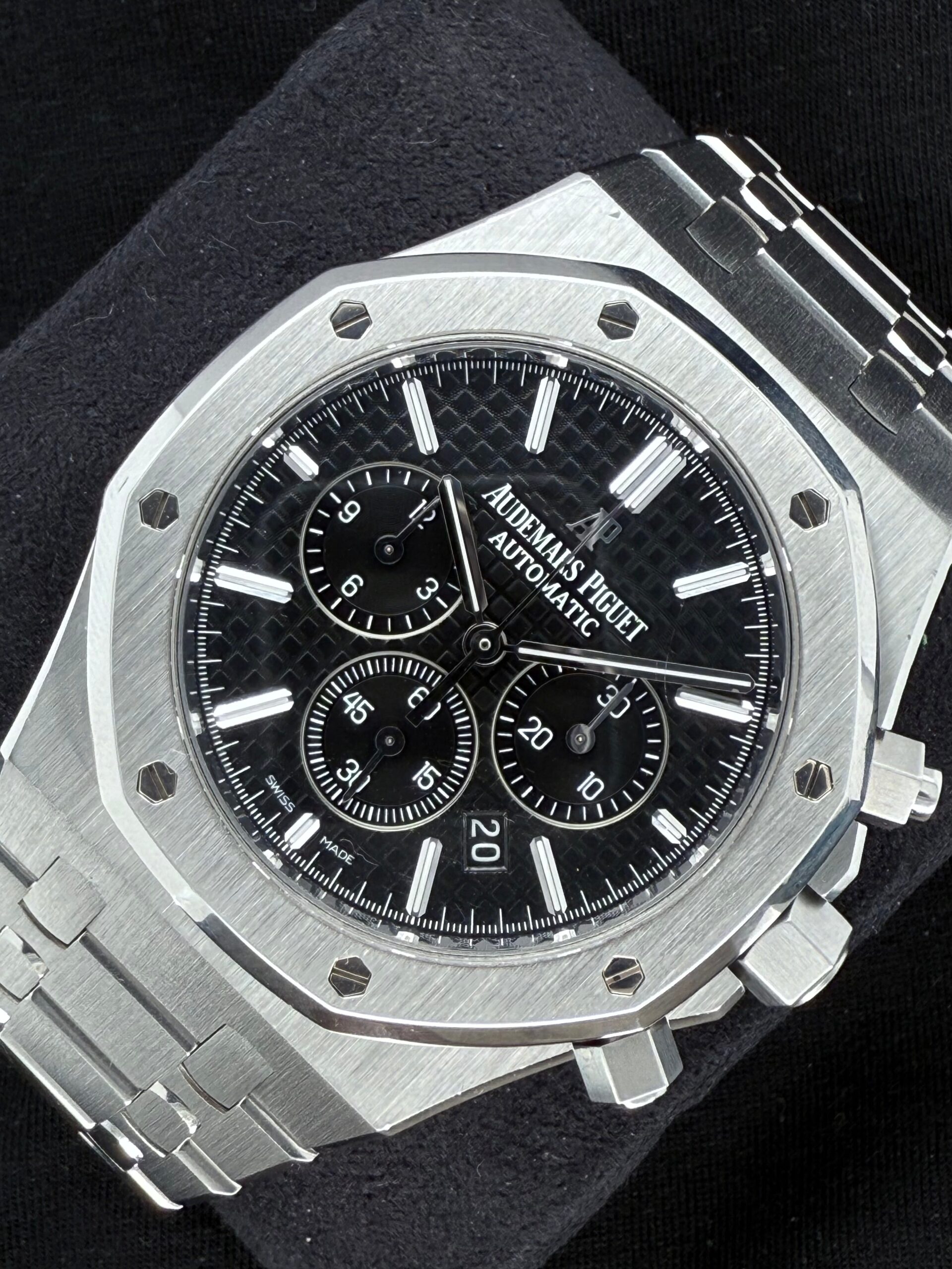 Audemars Piguet Royal Oak Chronograph Steel Black Dial 26320ST.OO.1220ST.01 | 2017 | 41mm - Image 3