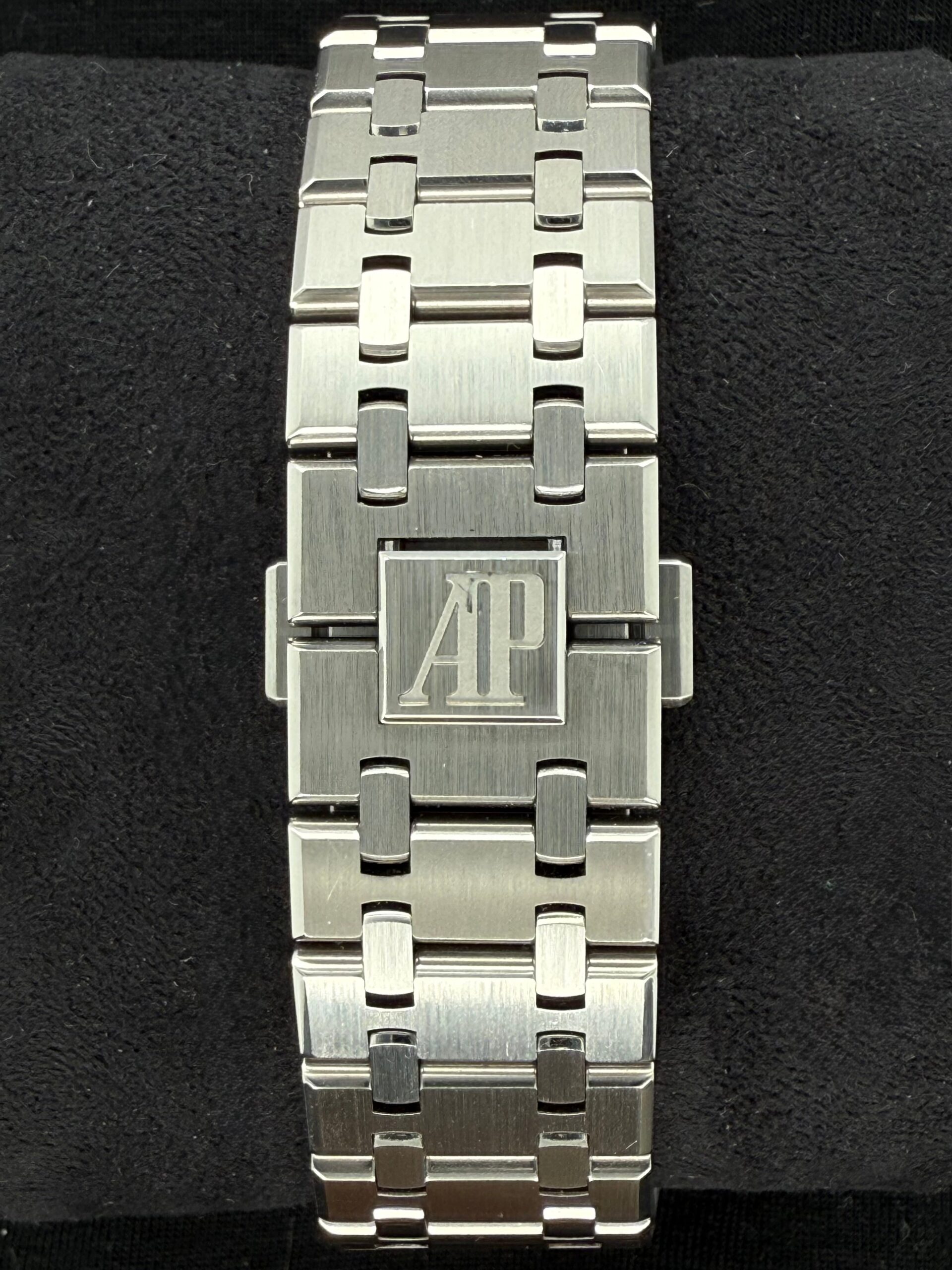 Audemars Piguet Royal Oak Chronograph Steel Black Dial 26320ST.OO.1220ST.01 | 2017 | 41mm - Image 6