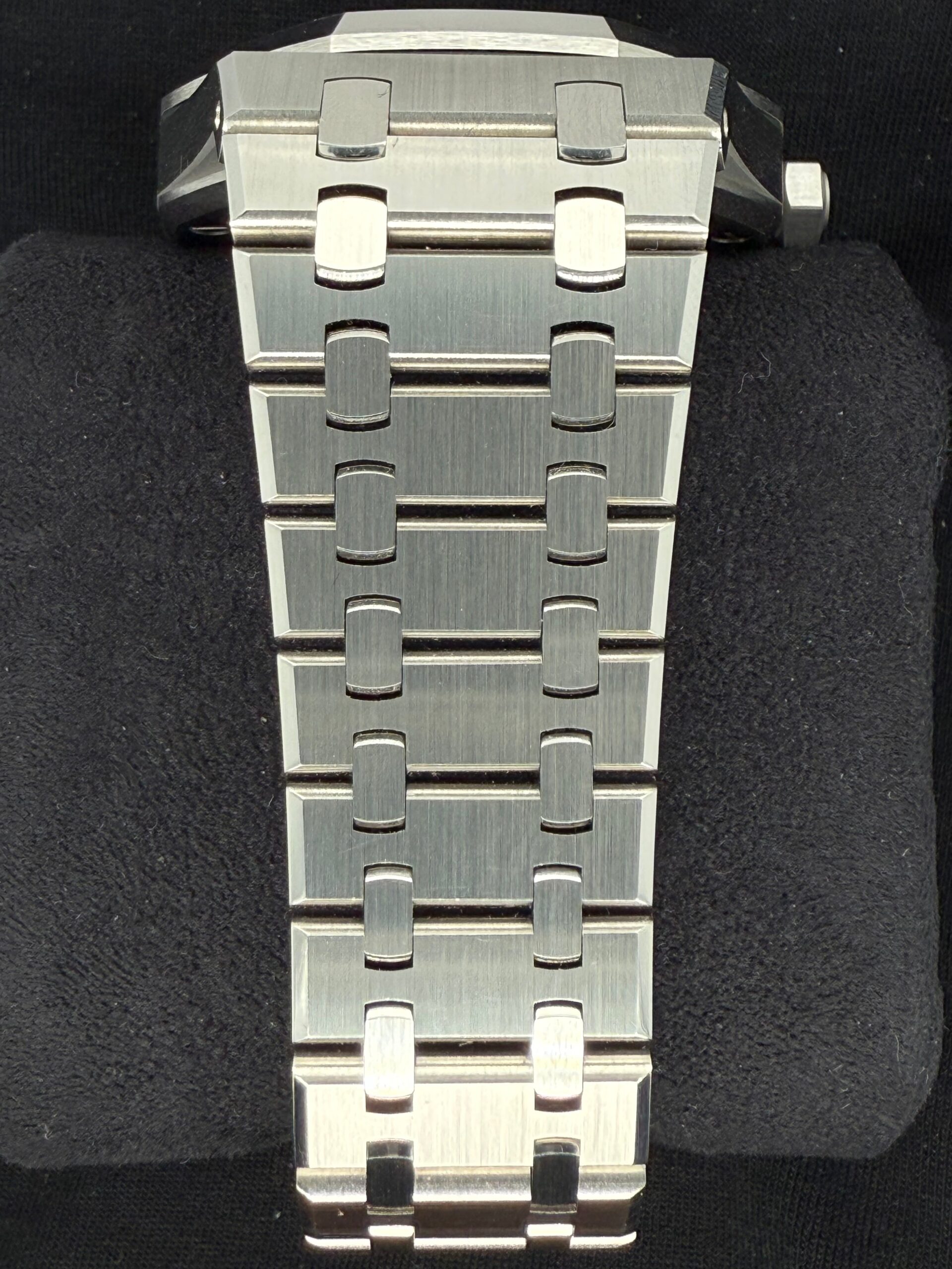 Audemars Piguet Royal Oak Slate Grey Dial 15500ST.OO.1220ST.02 | 2020 | 41MM - Image 4