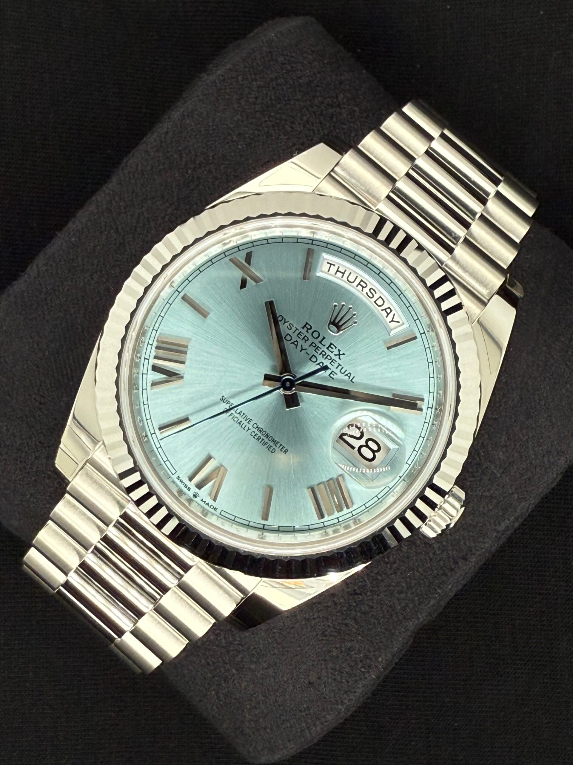 Rolex Day-Date 40 Platinum Ice Blue Roman Dial 228236 | 2024 | 40mm - Image 3
