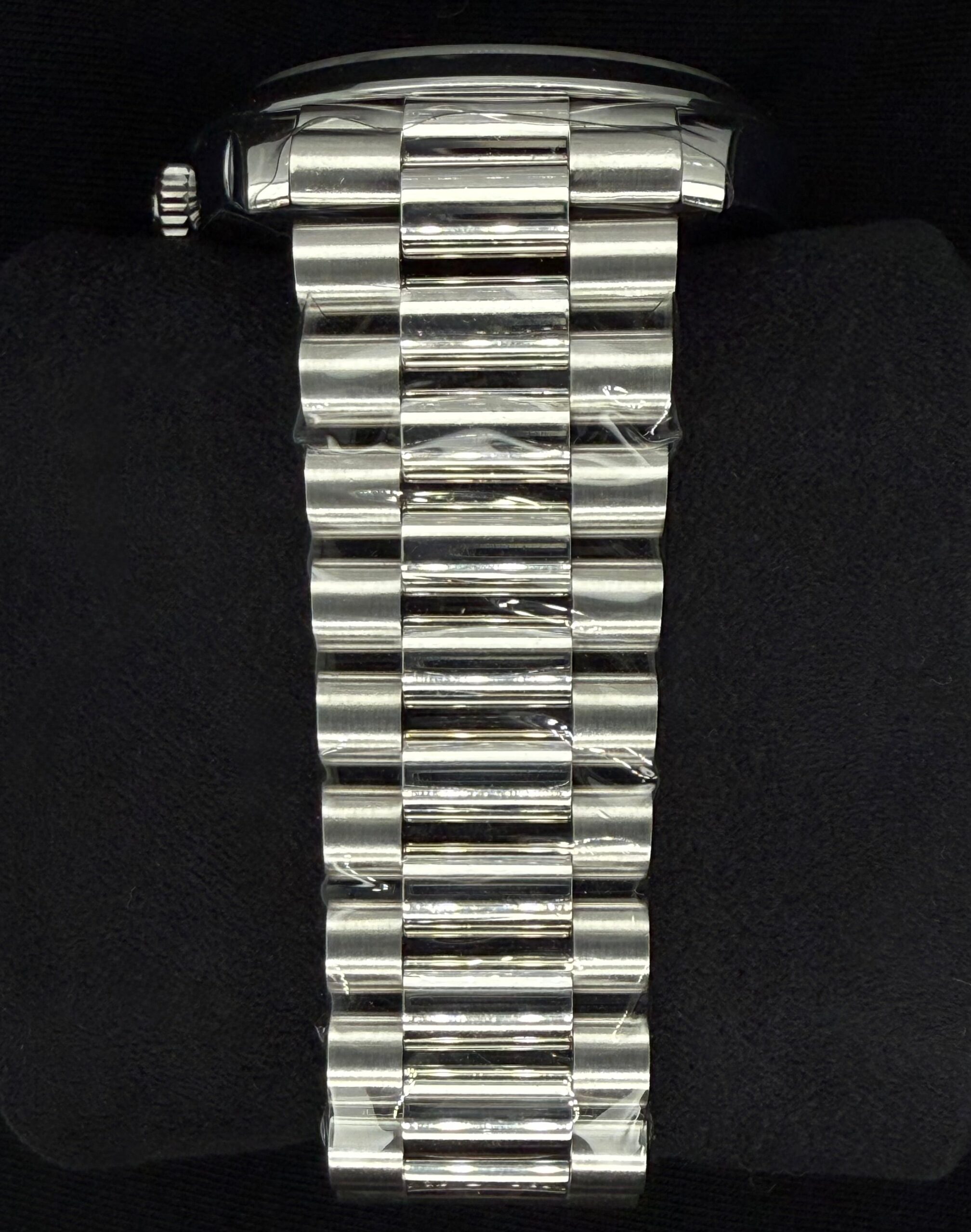 Rolex Day-Date 40 Platinum Ice Blue Motif Dial 228206 | 2021 | 40mm - Image 4