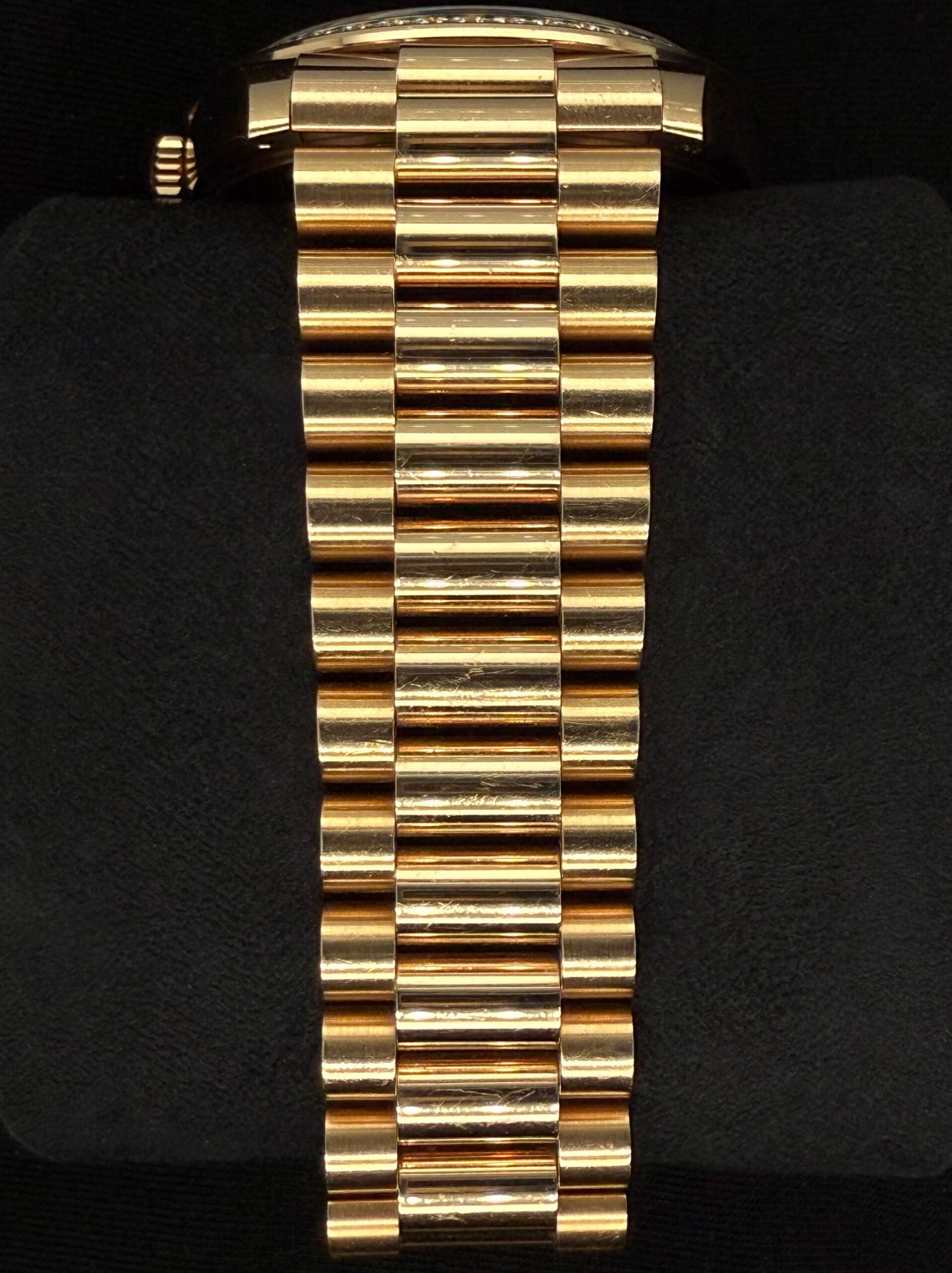 Rolex Day-Date 40 Everose Gold Chocolate Diamond Baguette Dial with Factory Diamond Bezel 228345RBR | 2017 | 40mm - Image 4