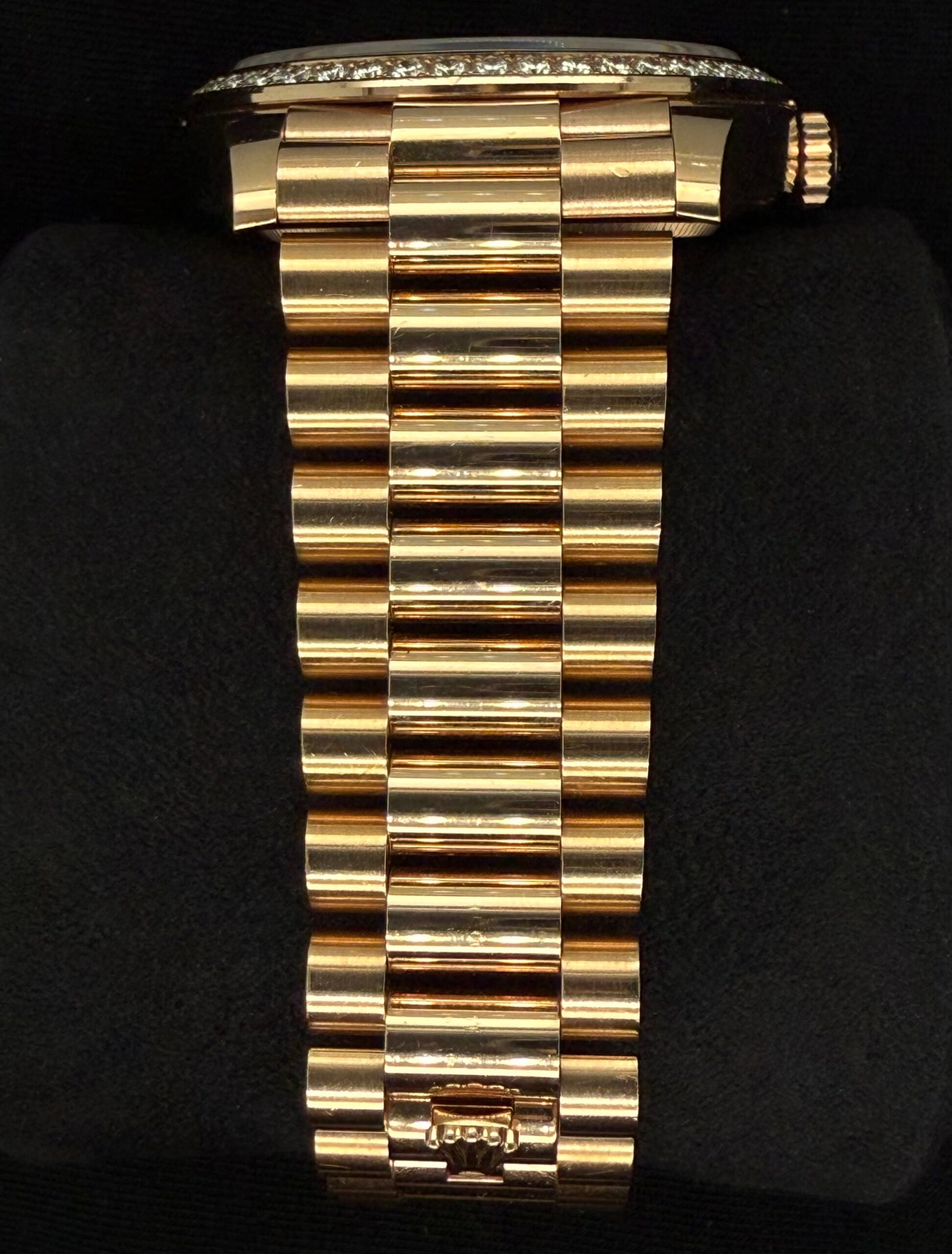 Rolex Day-Date 40 Everose Gold Chocolate Diamond Baguette Dial with Factory Diamond Bezel 228345RBR | 2017 | 40mm - Image 5