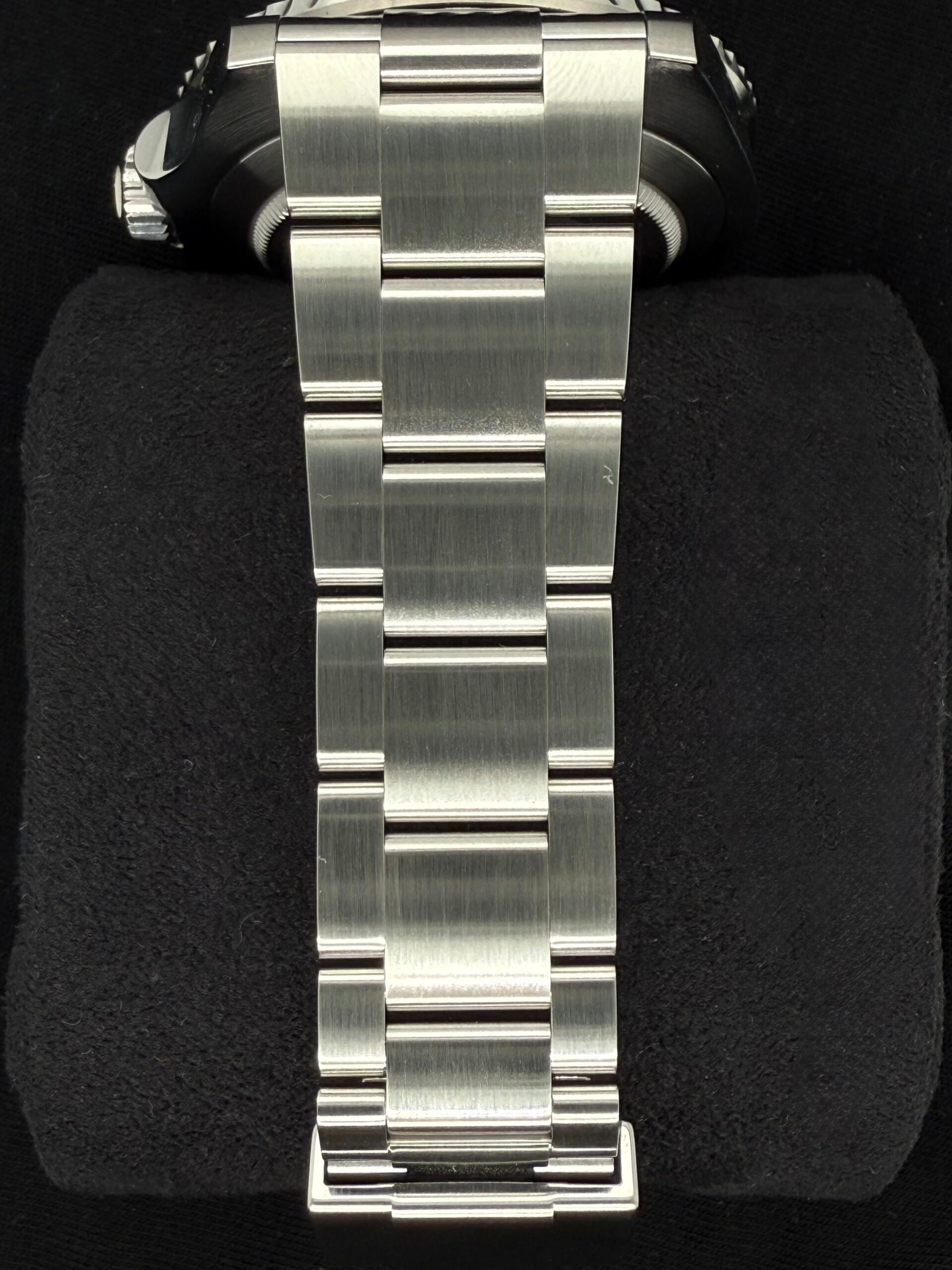 Rolex Submariner (No Date) Stainless Steel Black Dial 124060 | 2025 | 41mm - Image 5