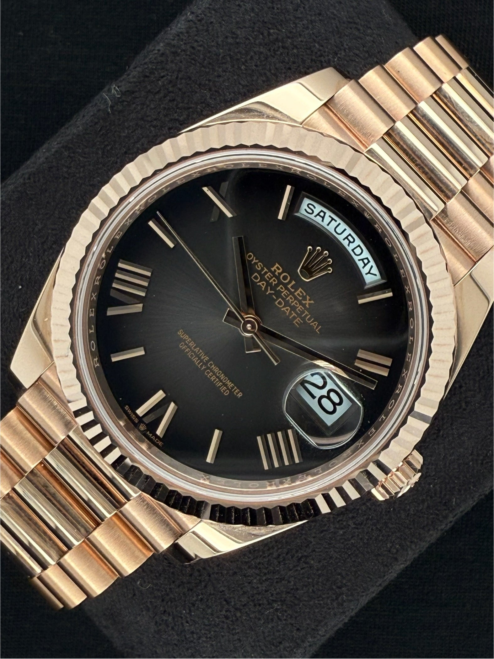 Rolex Day-Date 40 Everose Gold Smoke Dial 228235 | 2024 | 40mm - Image 3